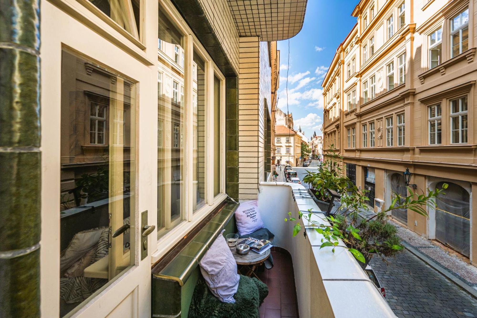 Wishlist Residences - National Theatre Appartement