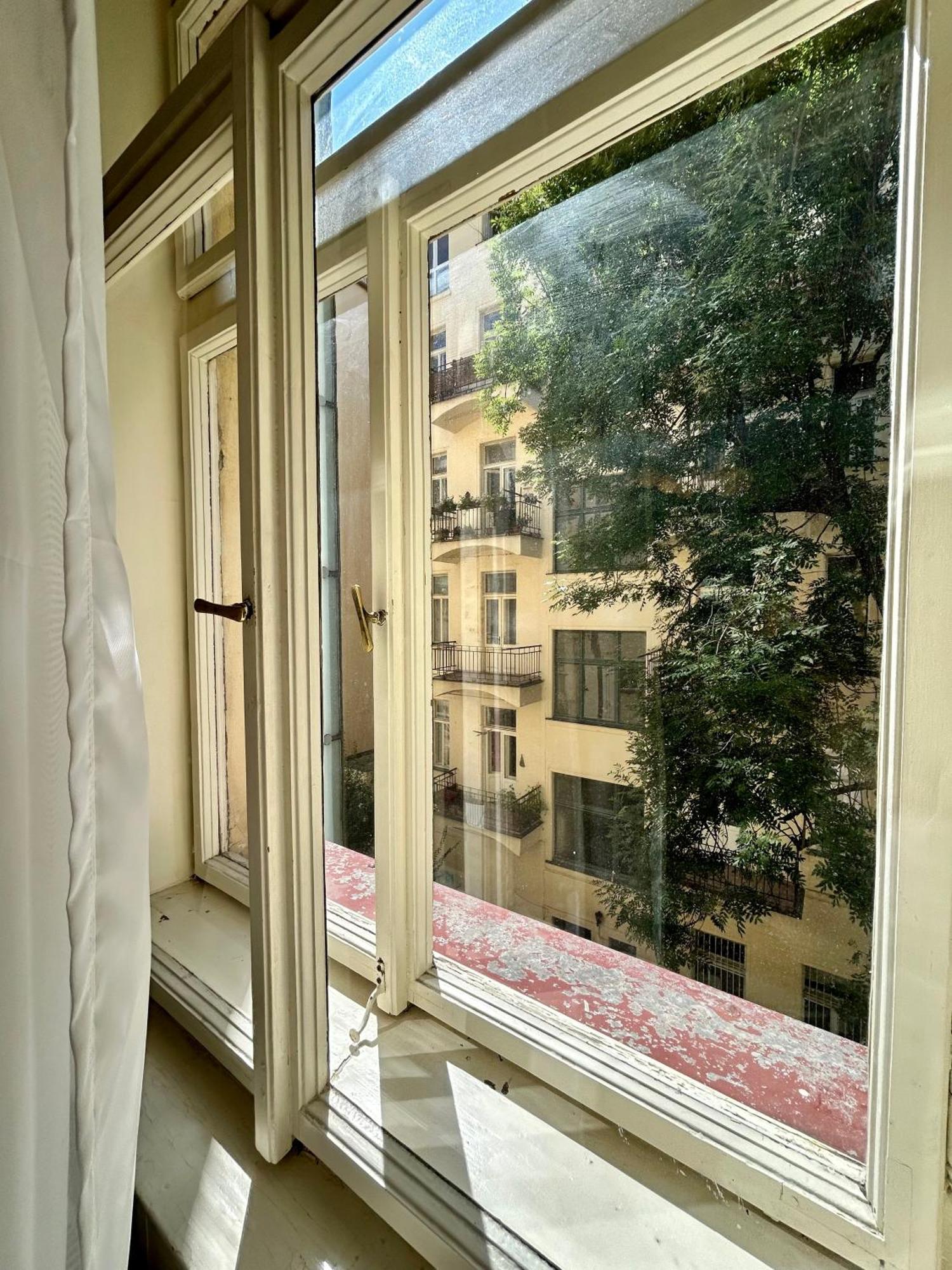 Exclusive Praga
