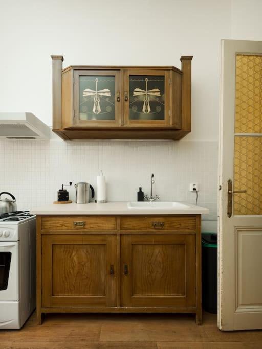 Artisan & Old-timey 2 Bedrooms Prague