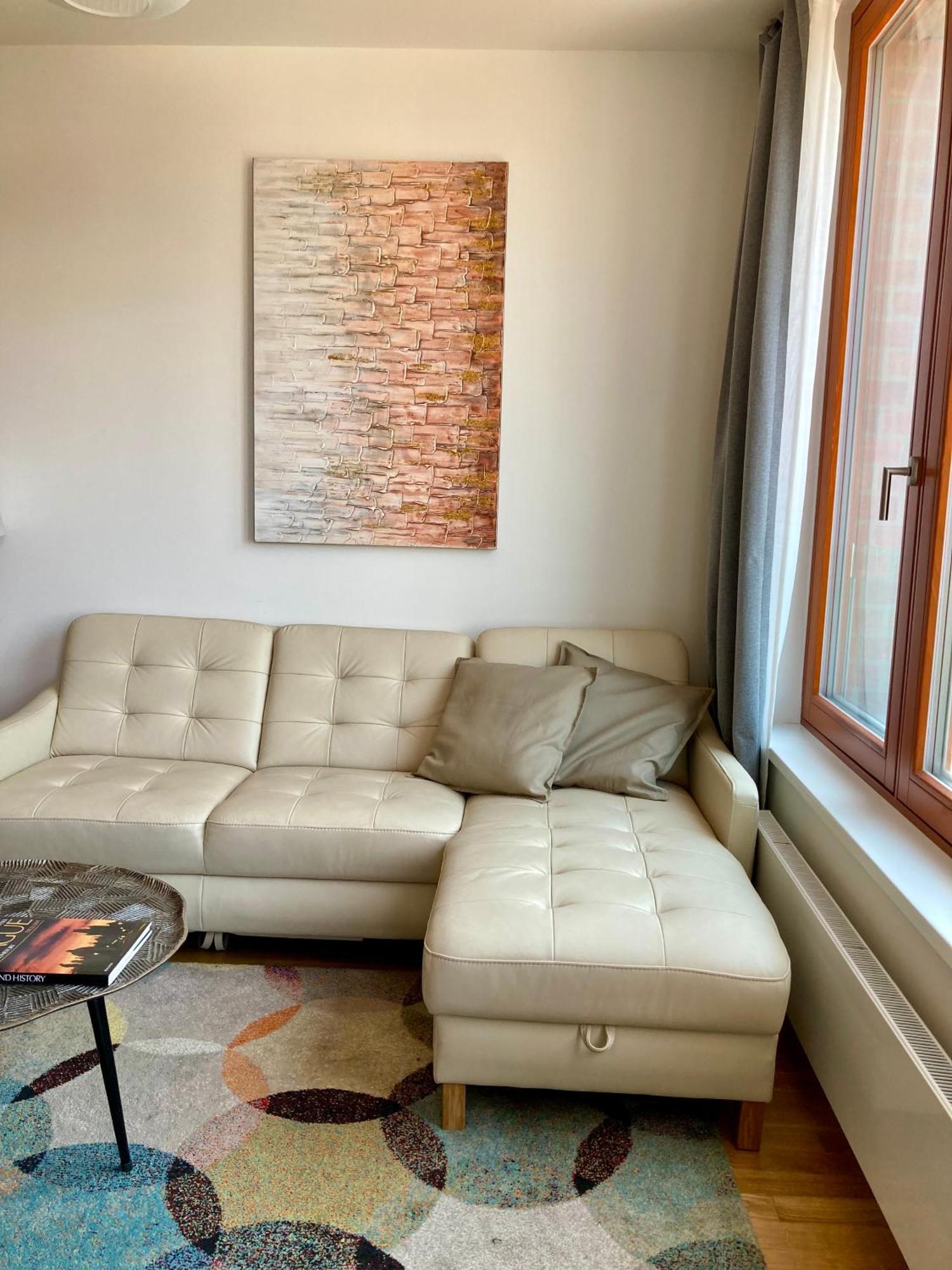 Charming With A Balcony In A Great Location Apartment