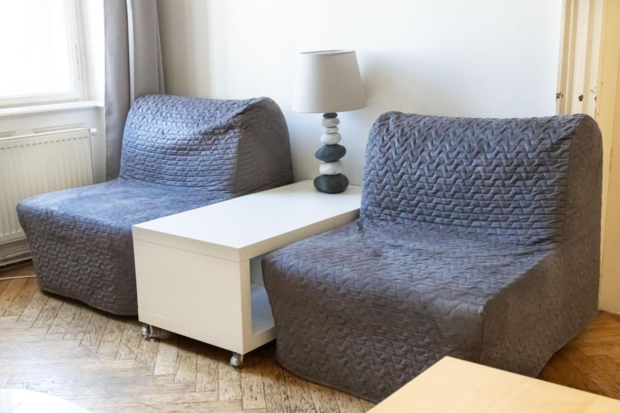 Apartments In Mala Strana - 10 Minutes From Charles Bridge *