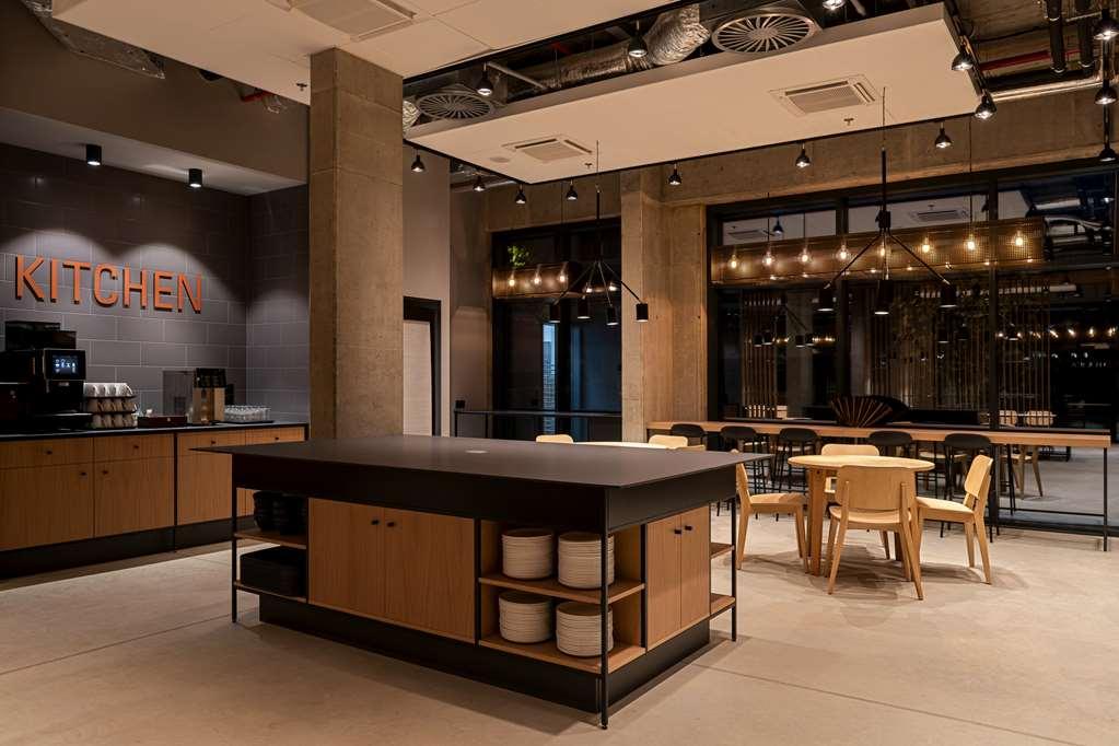Hotel Zleep Prague