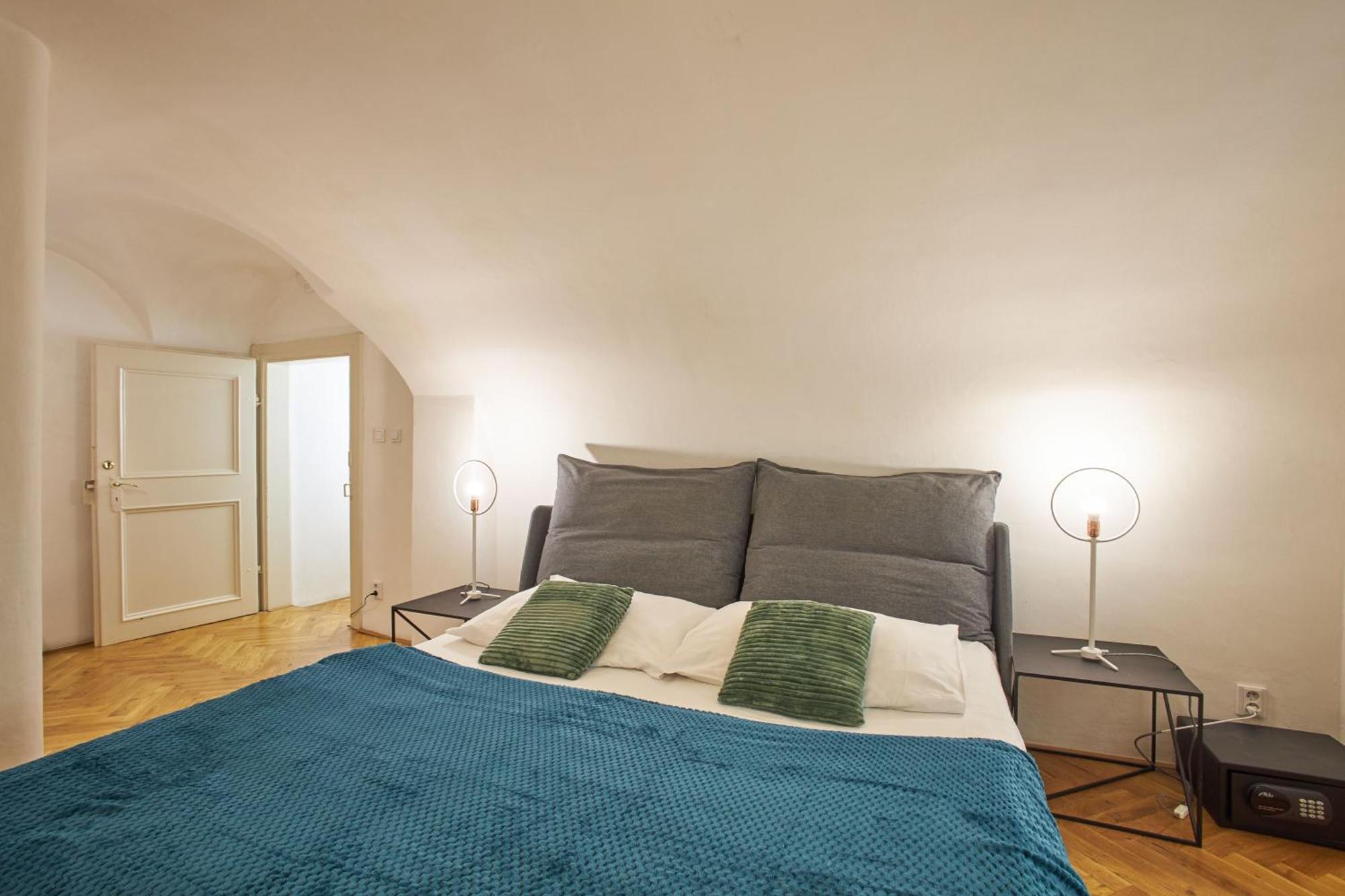 Lazenska N4 Apart Otel 4*