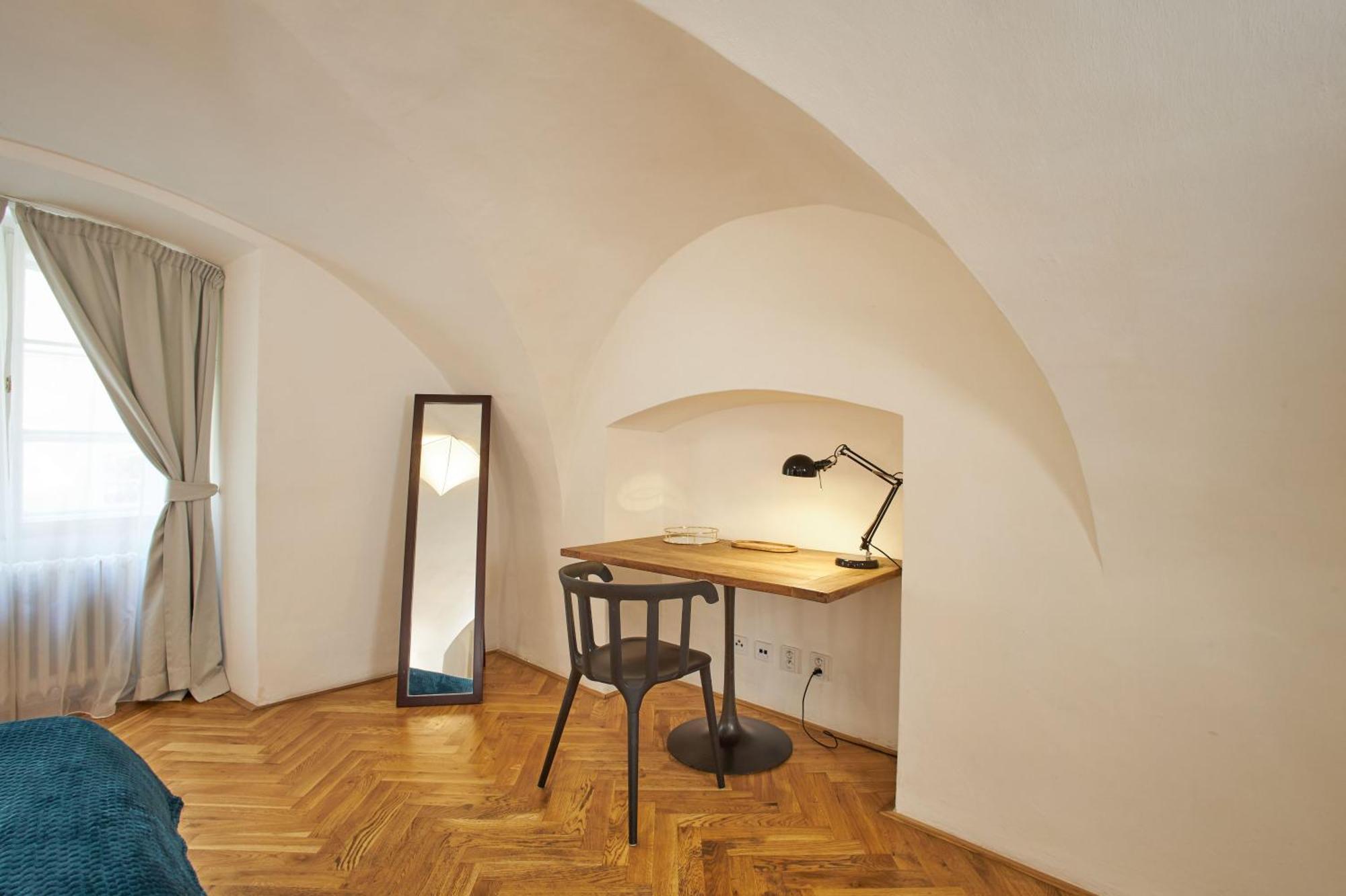 Lazenska N4 Apart Otel 4*