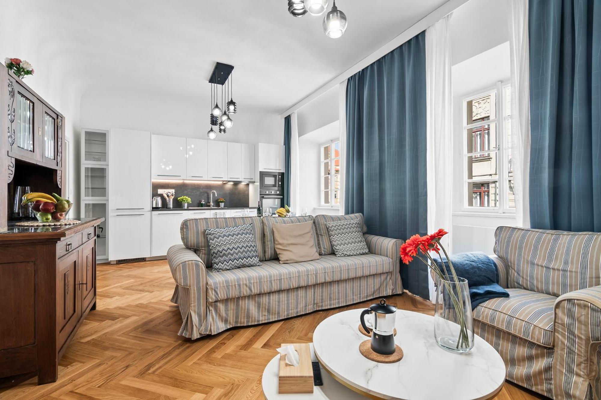 Old Town Square By Michal&friends Apartment *