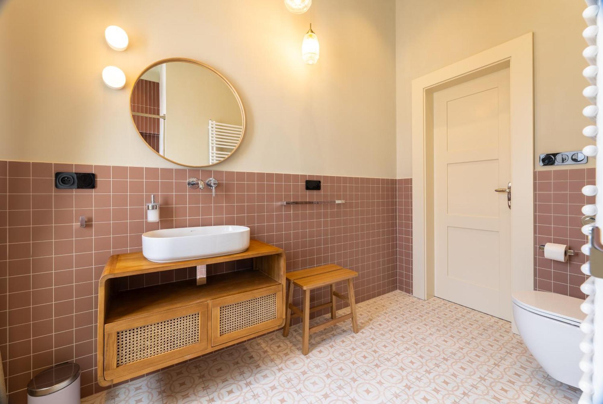 Luxury 2 Bedroom With Ac In The Old Town Appartement