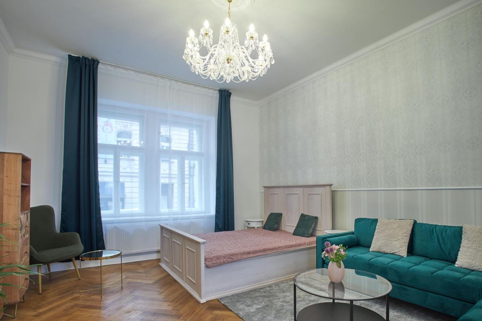 National Theatre Elegance Aparthotel Praga