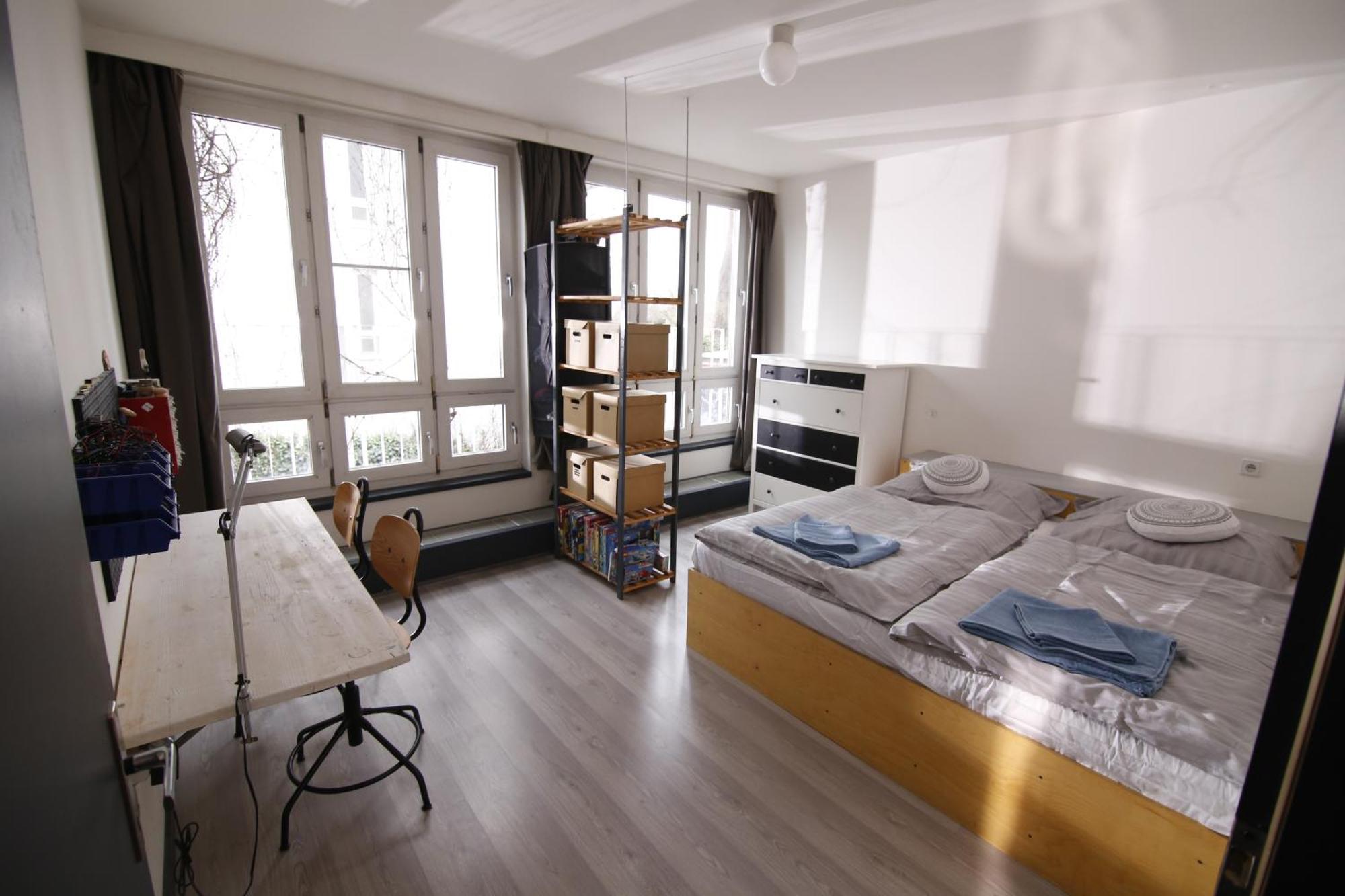 Large 120m With Garden And Cat Near Zoo Apartment Prague