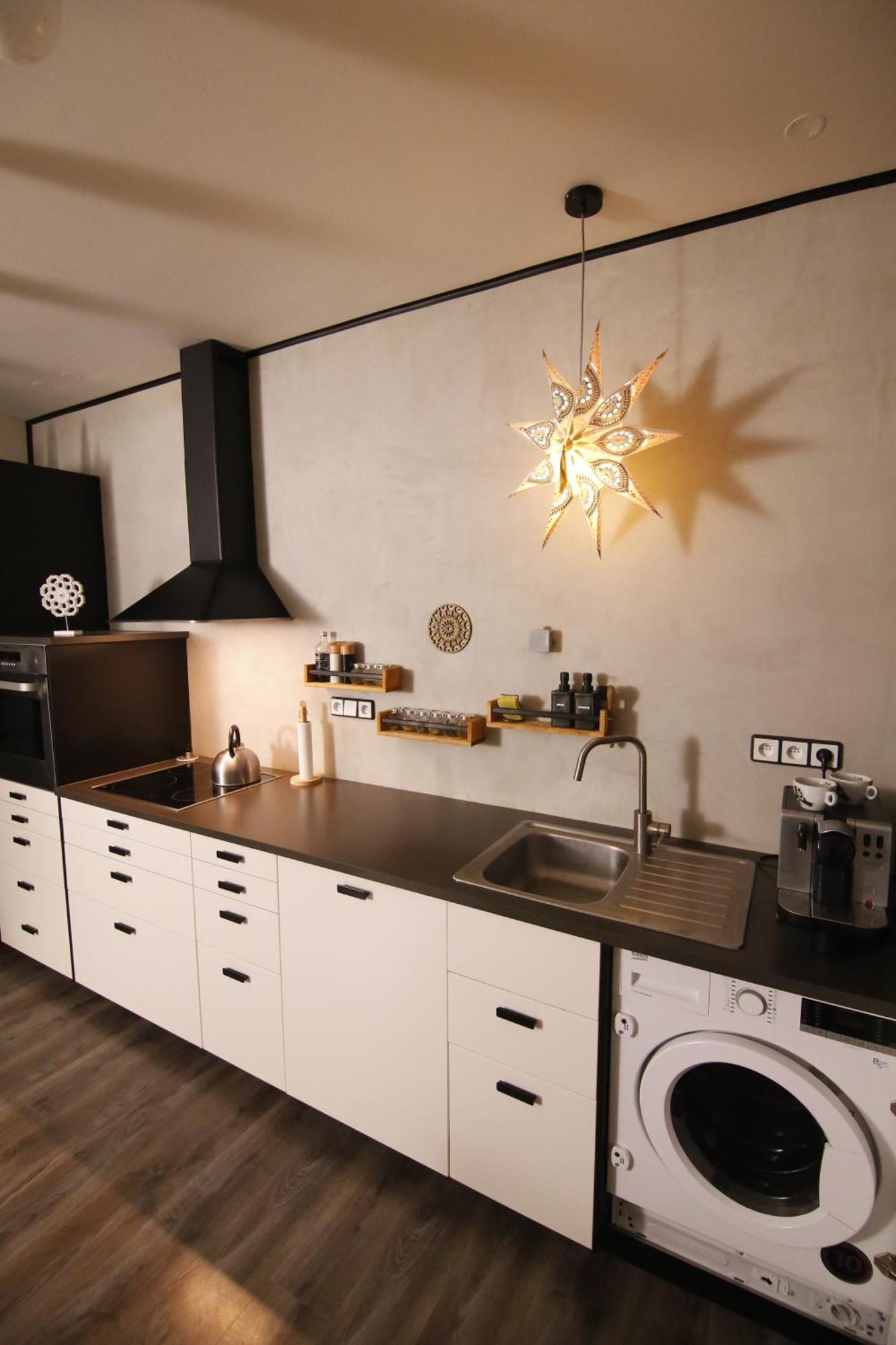 Large 120m With Garden And Cat Near Zoo Apartment Prague