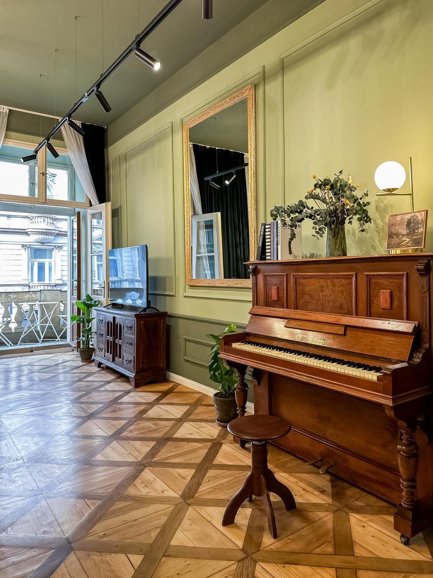 Turnkey I Antonin Dvorak