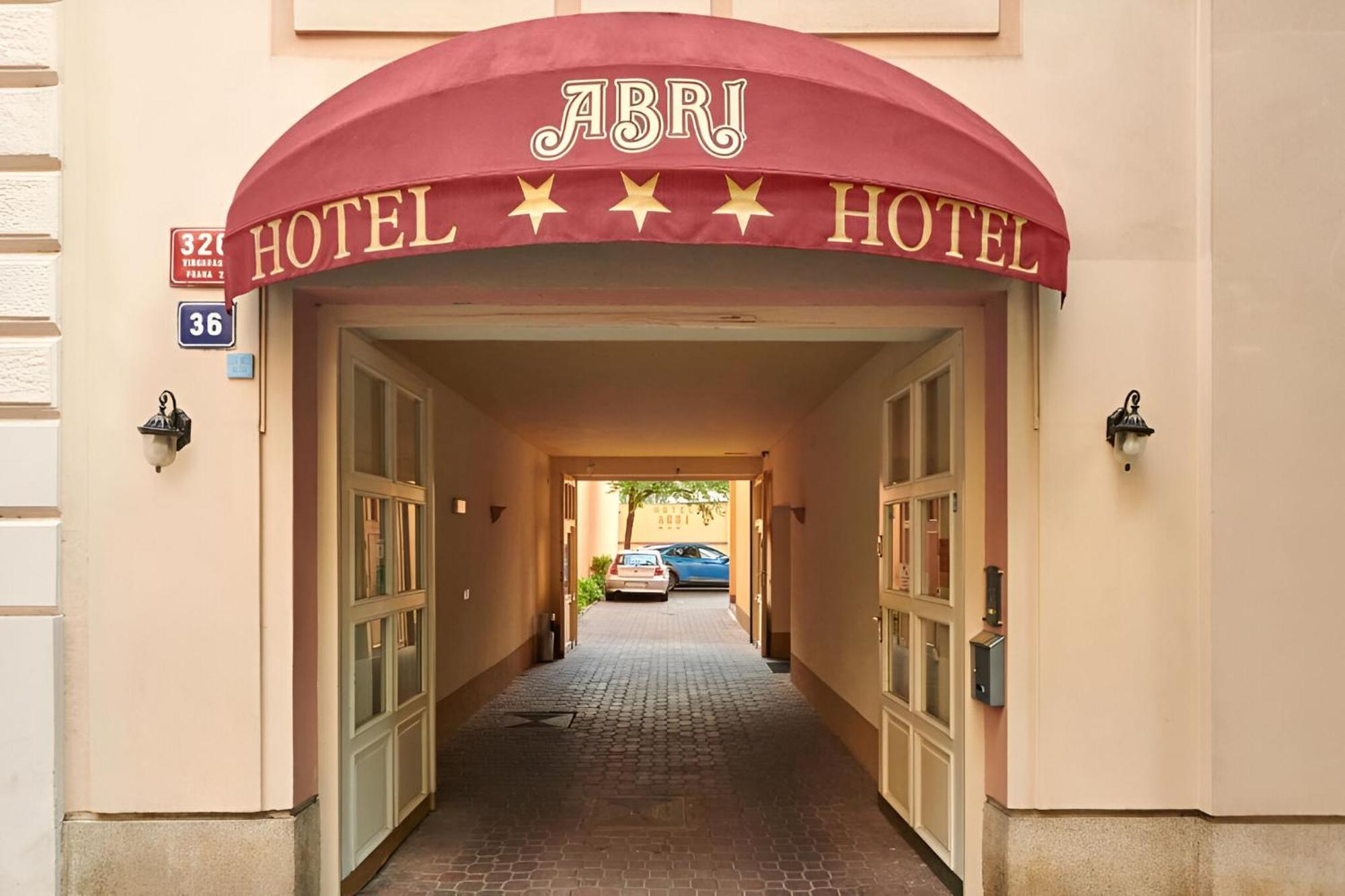 Abri * Prague