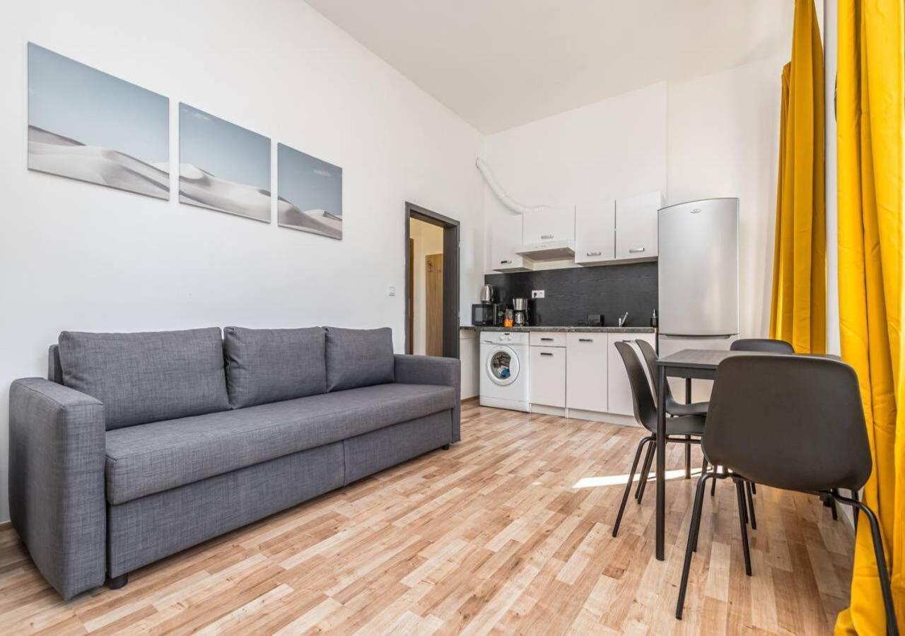 Apartment Crimson Charm Prague