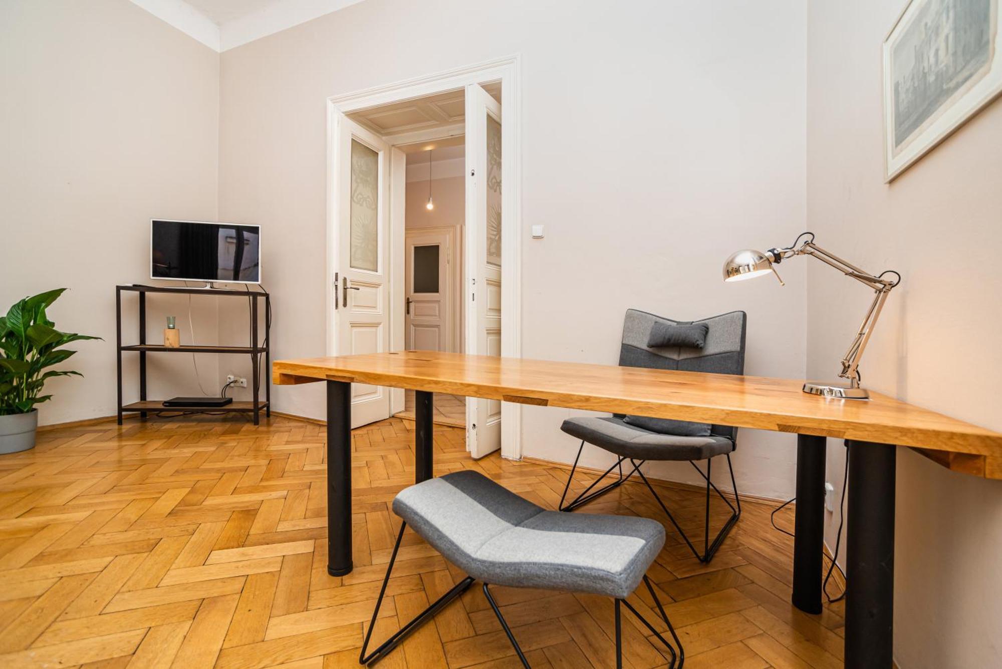 Large And Modern In The Heart Of Apartamento