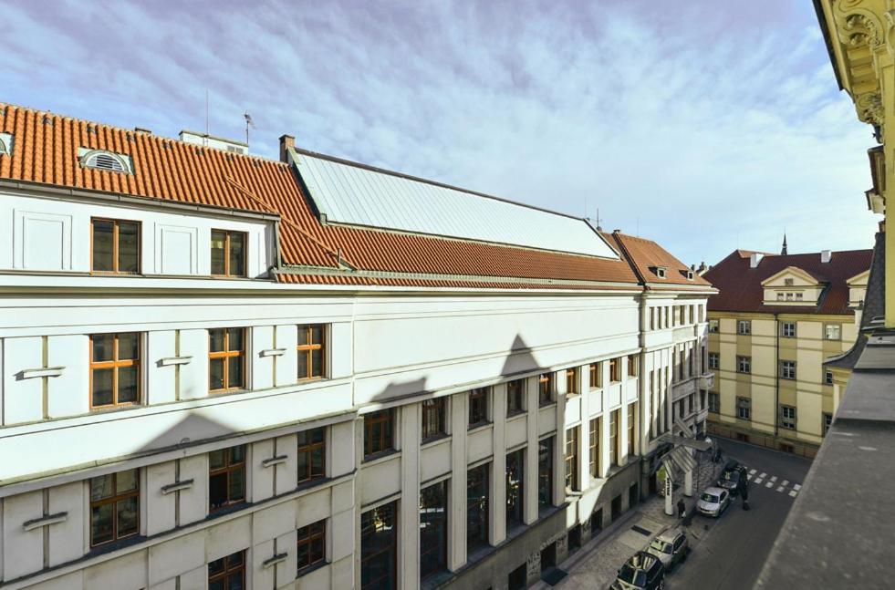 Apartment Large And Modern In The Heart Of Prague