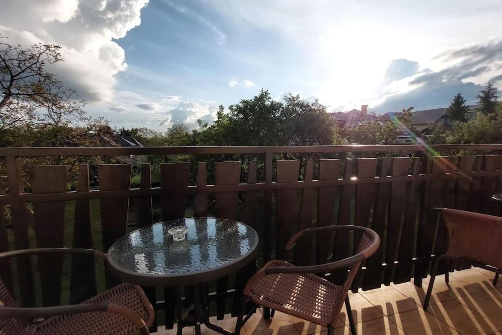 Klasicky Dum, 5 Loznic , 5 Bedrooms, Ferienhaus Prag