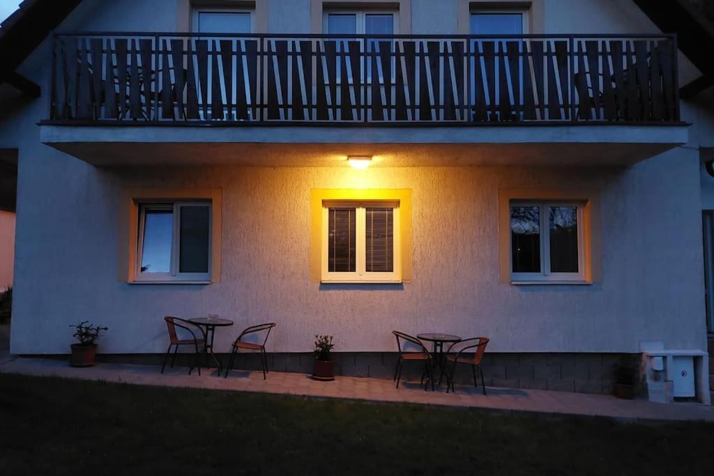 Ferienhaus Klasicky Dum, 5 Loznic , 5 Bedrooms, Prag