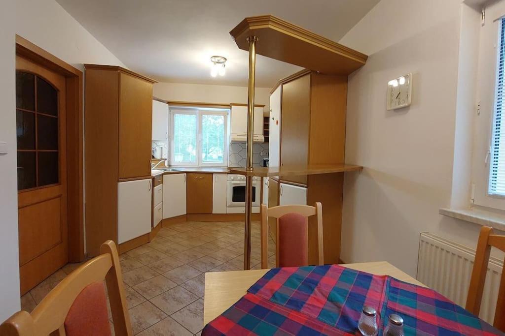 Klasicky Dum, 5 Loznic , 5 Bedrooms, *