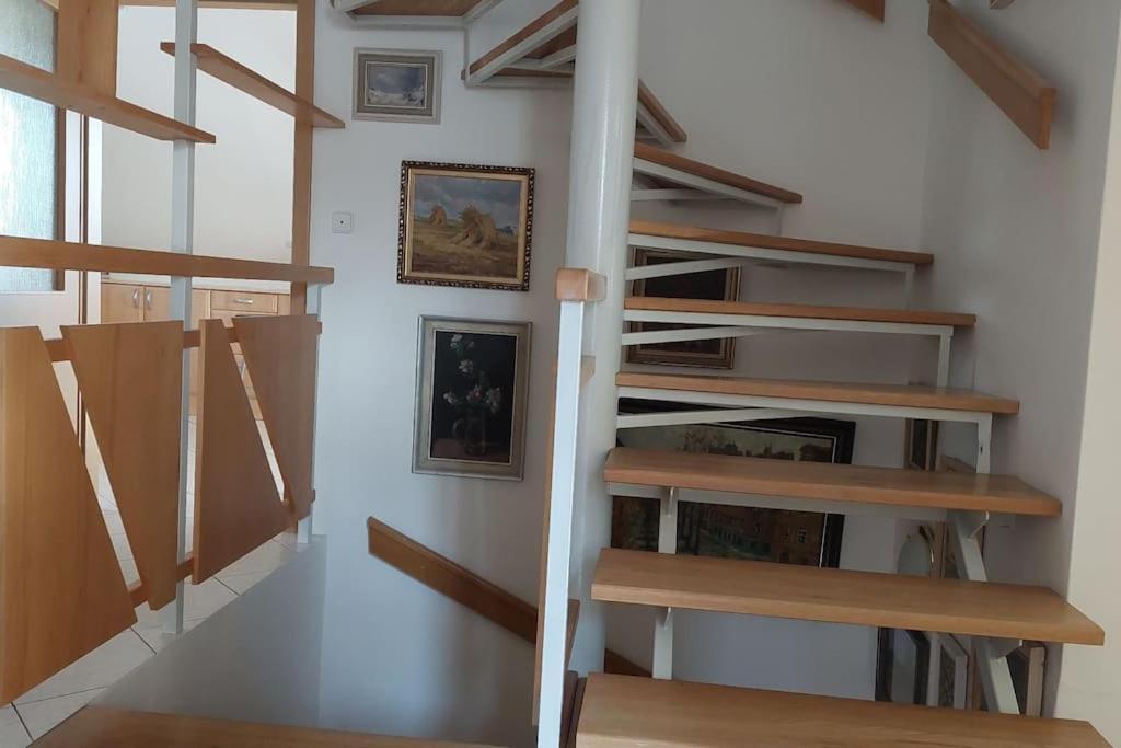 Ferienhaus Klasicky Dum, 5 Loznic , 5 Bedrooms, Prag