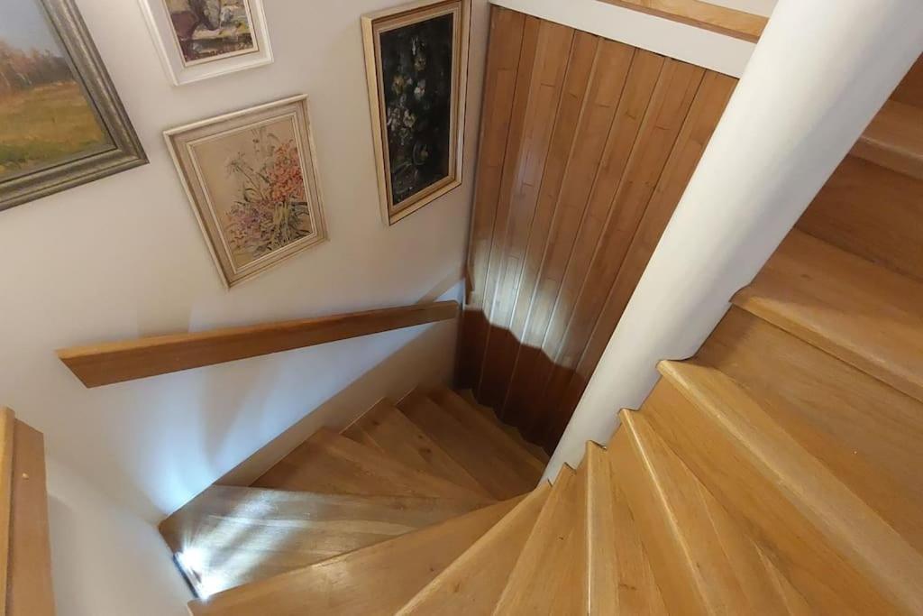 Ferienhaus Klasicky Dum, 5 Loznic , 5 Bedrooms, Prag