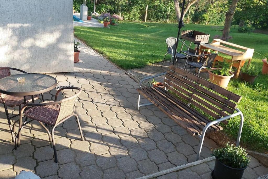 Klasicky Dum, 5 Loznic , 5 Bedrooms, * Prague
