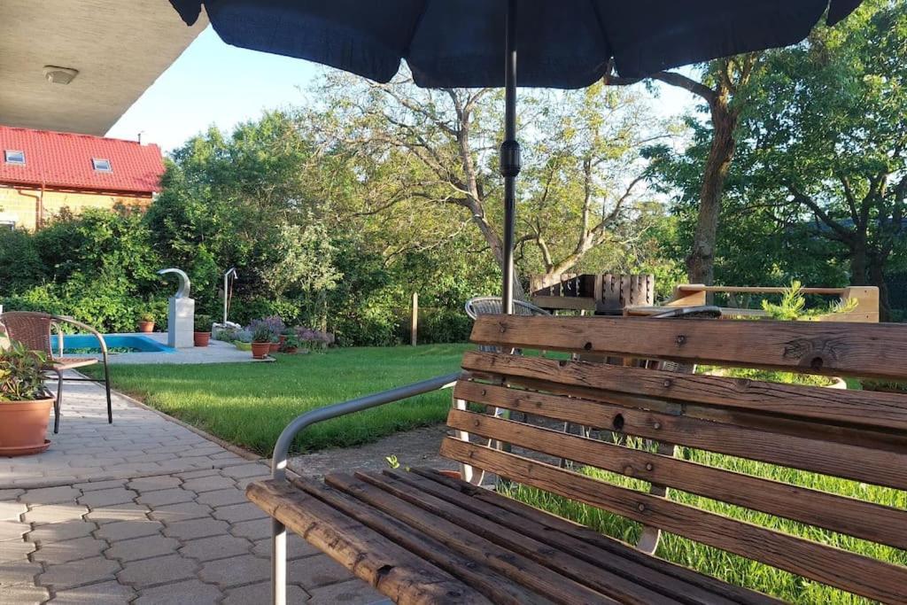 Klasicky Dum, 5 Loznic , 5 Bedrooms, Ferienhaus Prag