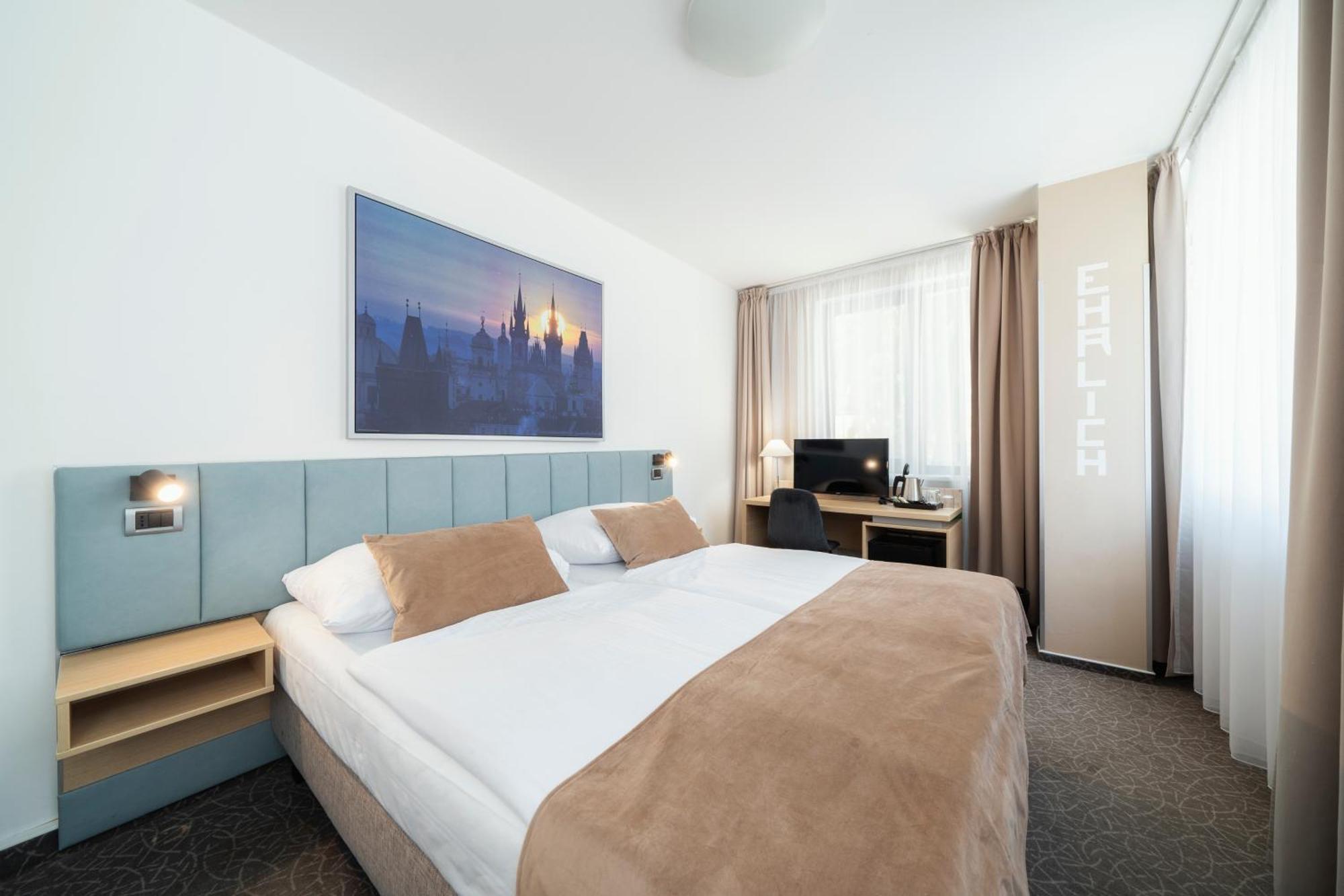 Ehrlich Otel