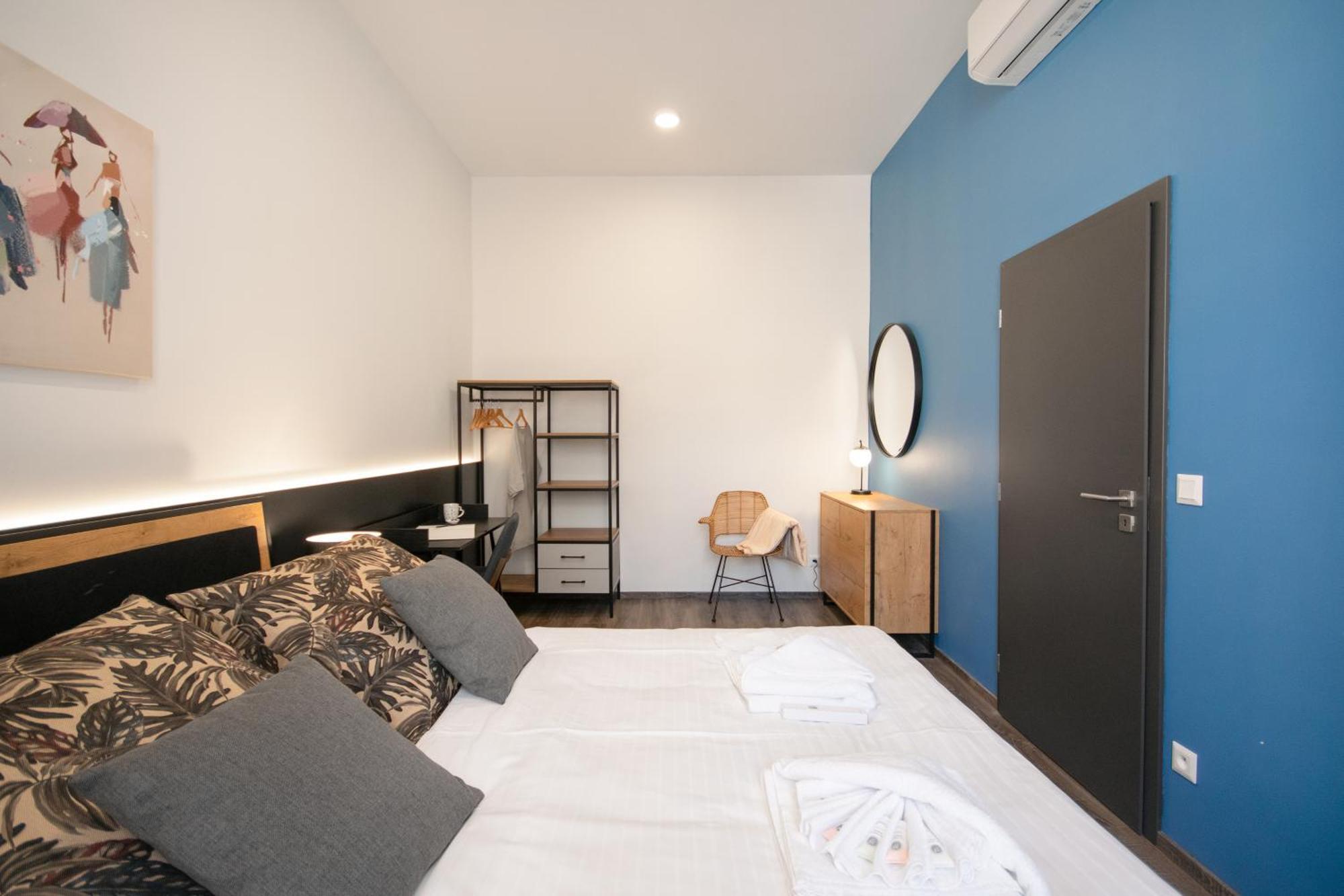 Coru House *