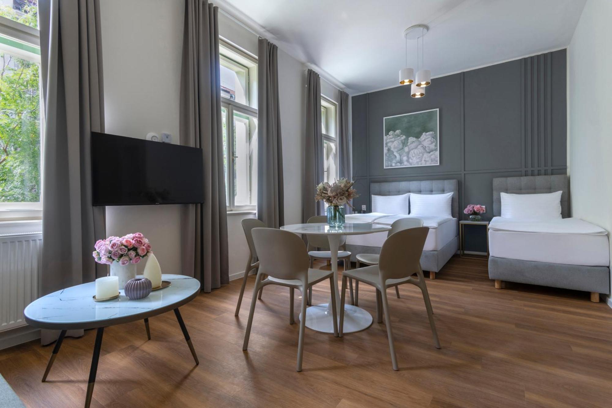 Encore Boutique By Dwellfort Praga