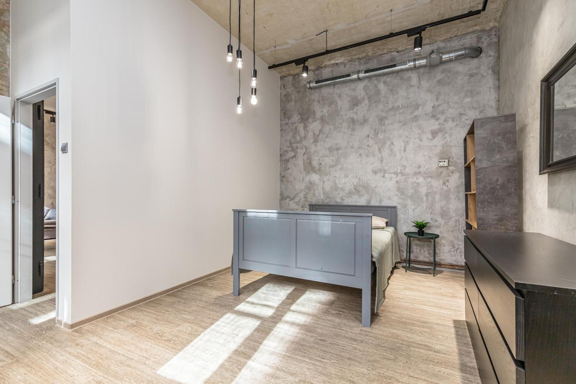 Loft Apartment *