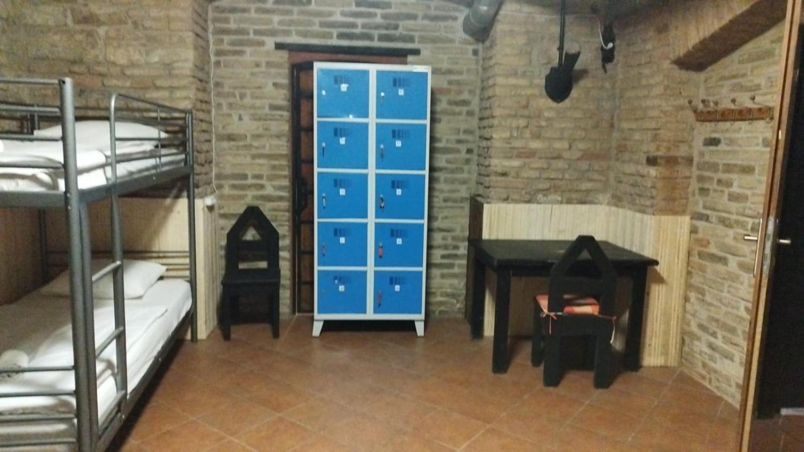 Alba *
