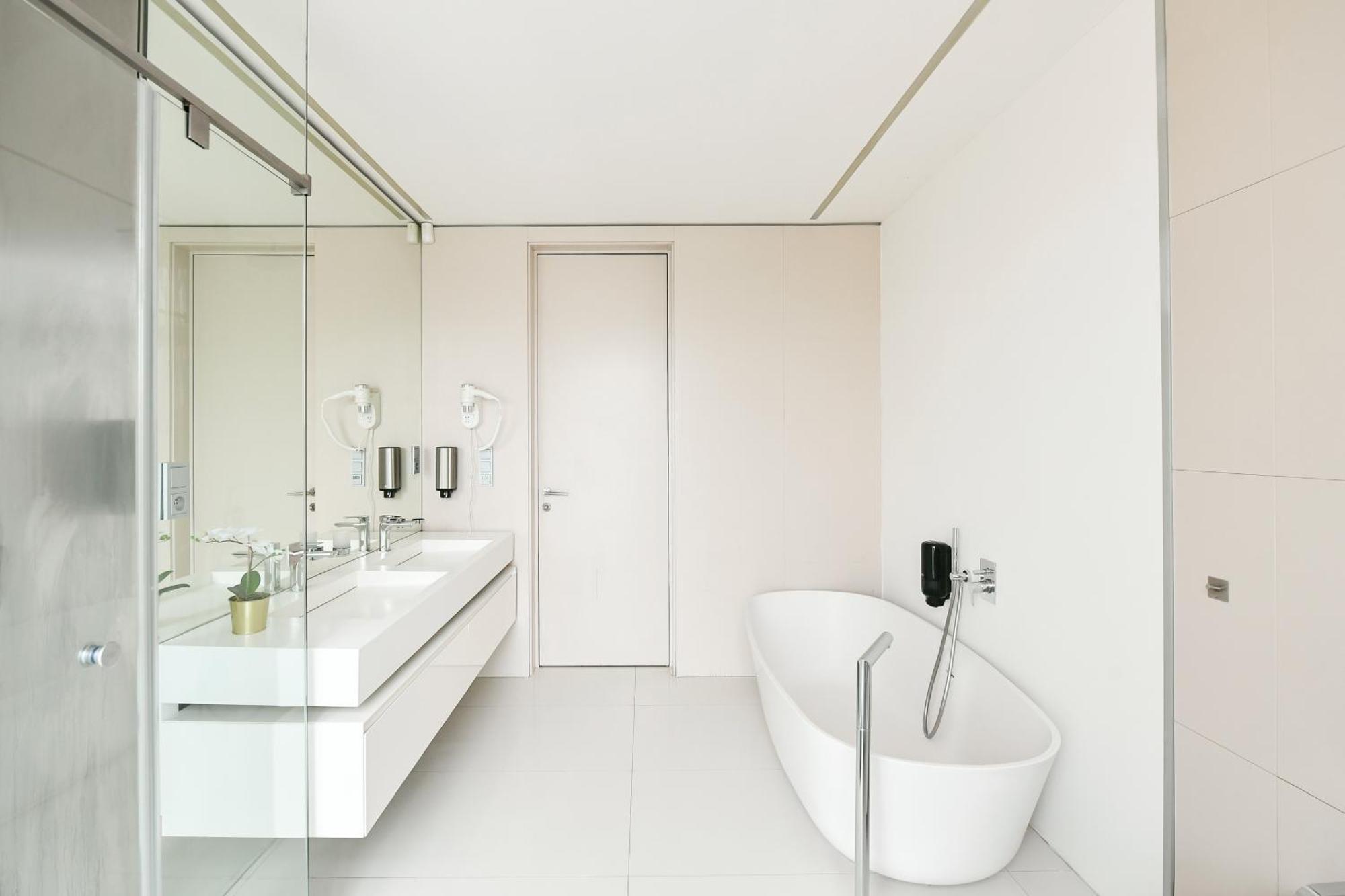 Appartement Presidential Penthouse, 303m2, Jacuzzi On Terrace, Sauna, 6bdrm, 4bthrm, Ac, Lift *