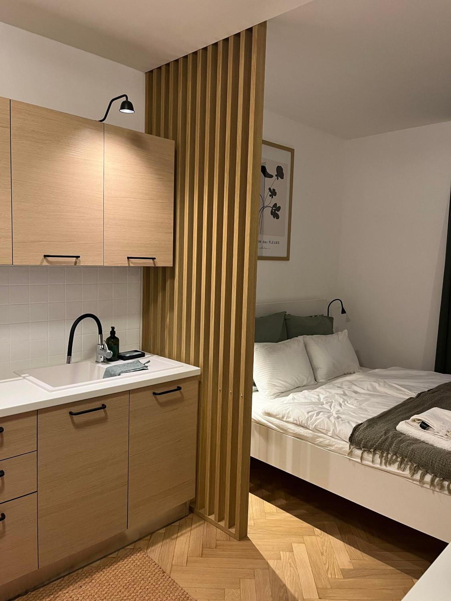 Brand New Studio In The Center Apartment *