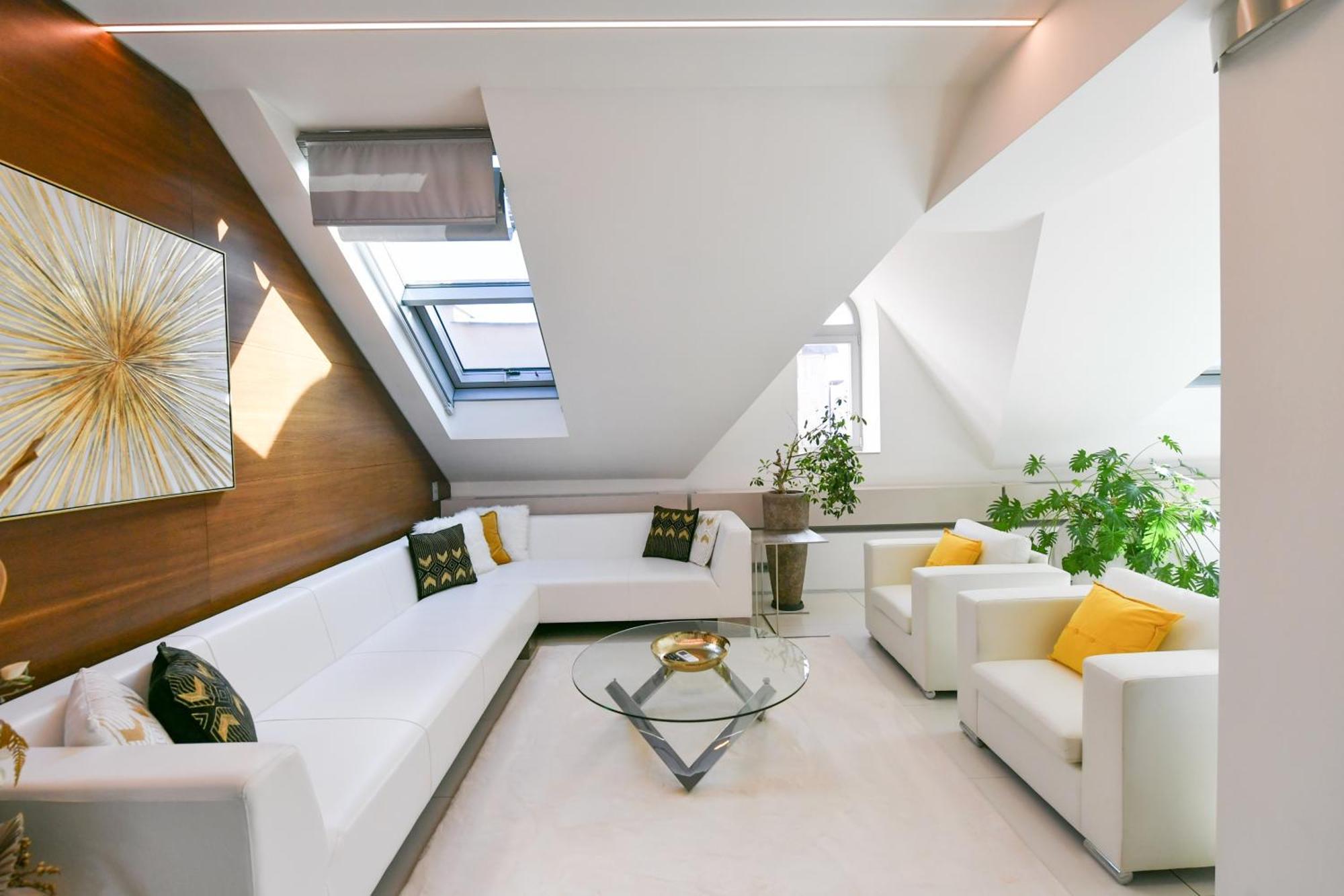 Appartement Presidential Penthouse, 303m2, Jacuzzi On Terrace, Sauna, 6bdrm, 4bthrm, Ac, Lift *