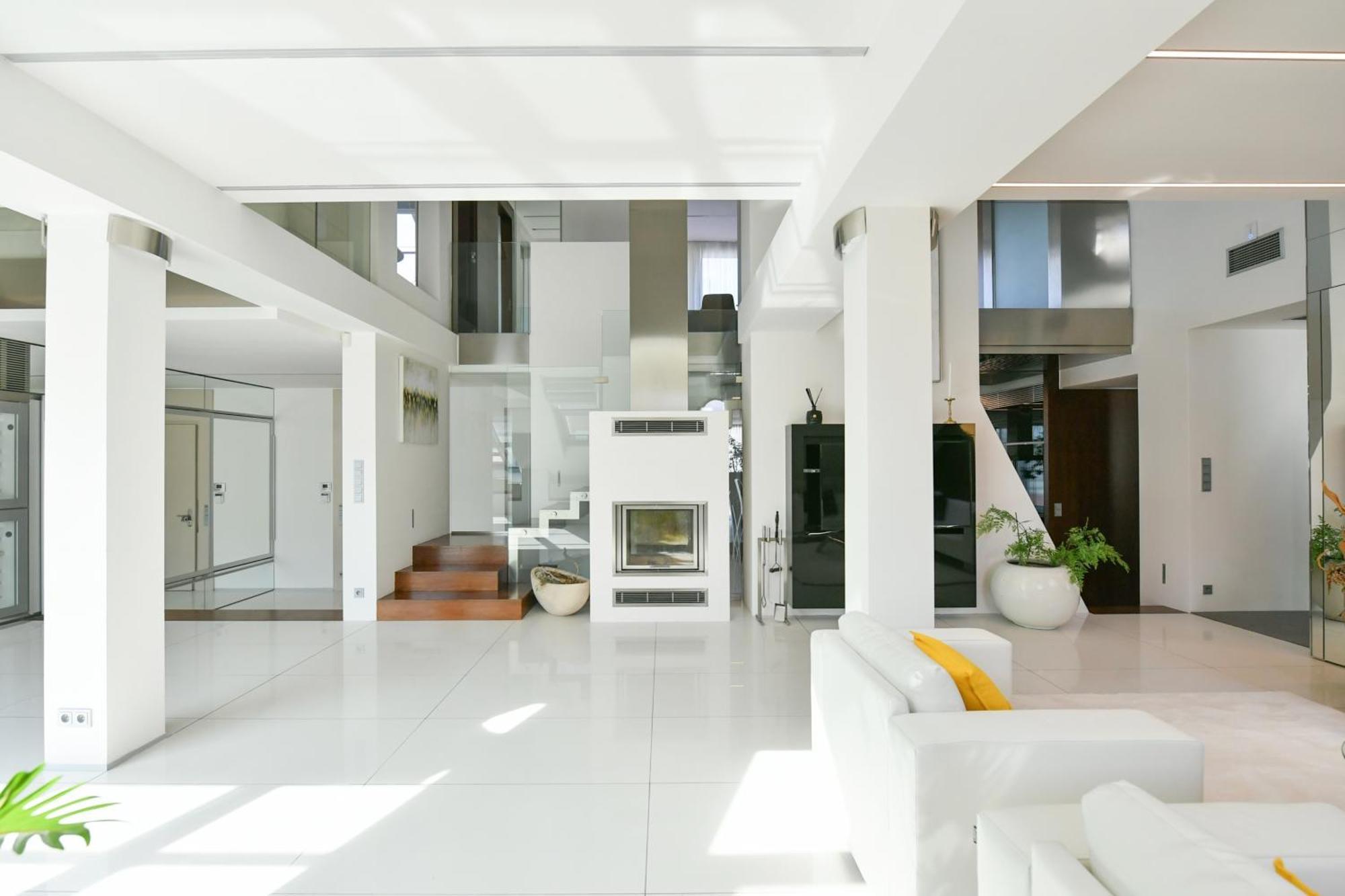 Presidential Penthouse, 303m2, Jacuzzi On Terrace, Sauna, 6bdrm, 4bthrm, Ac, Lift Appartement *