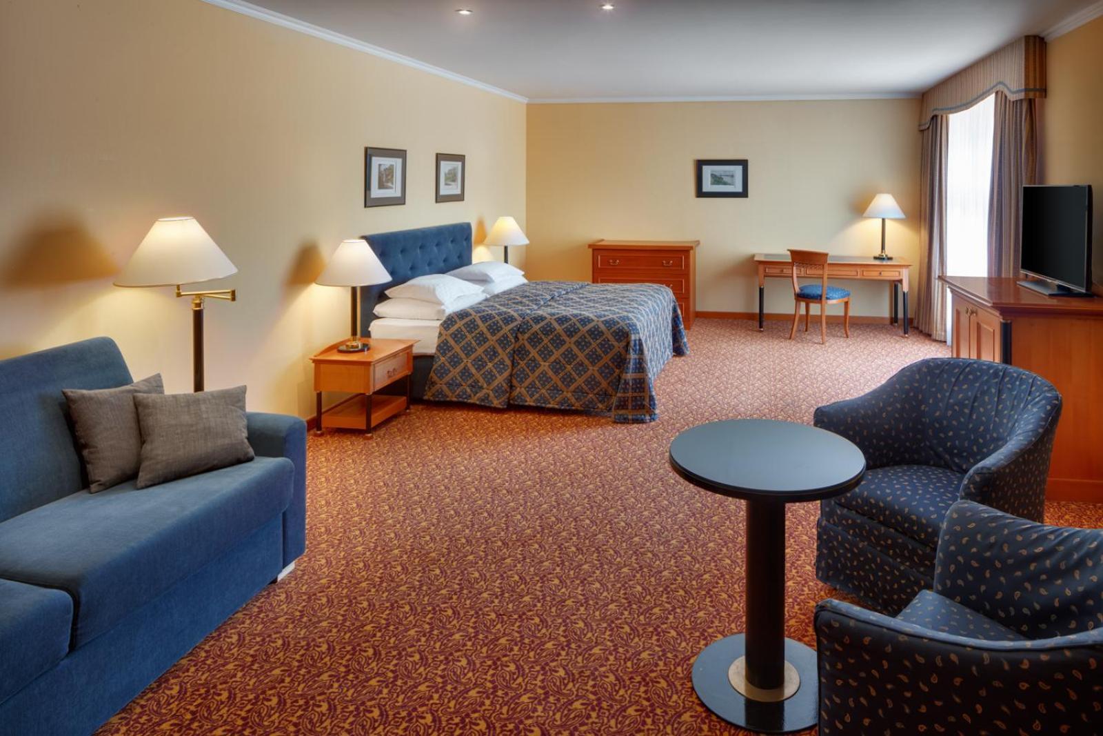 Hotel Savoy