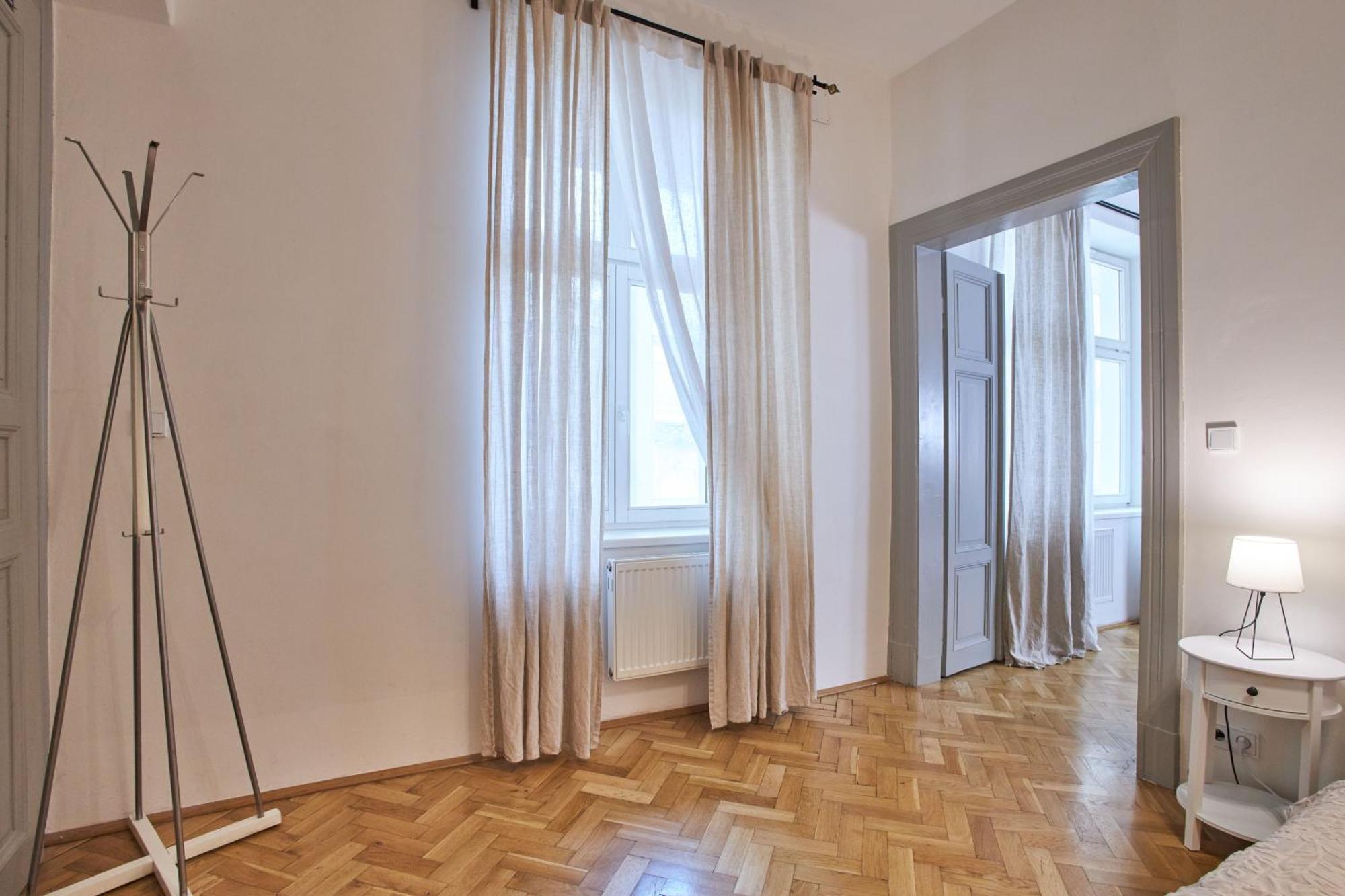 Wenceslas Square Apart Otel