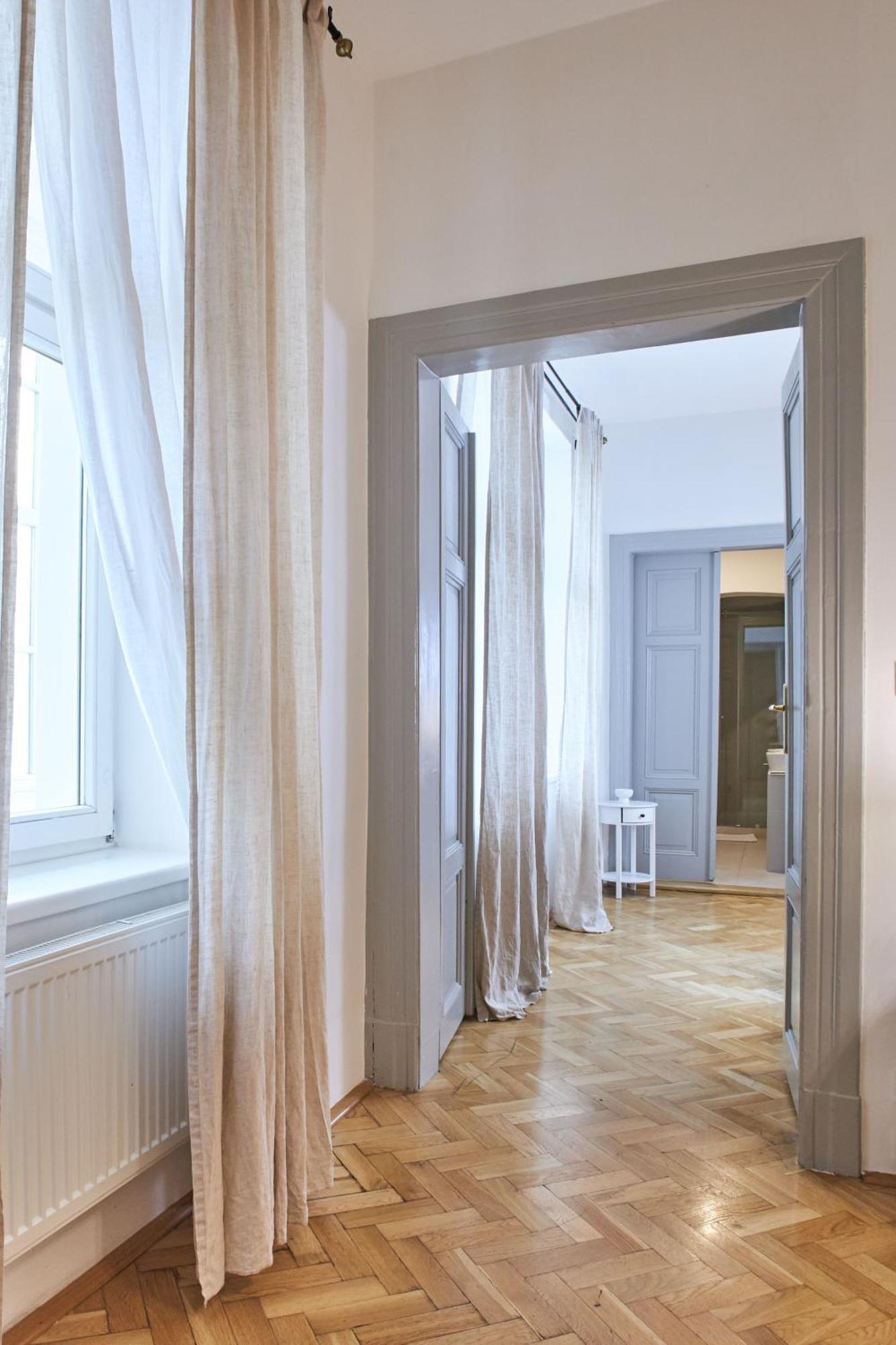 Wenceslas Square Apart Otel Prag