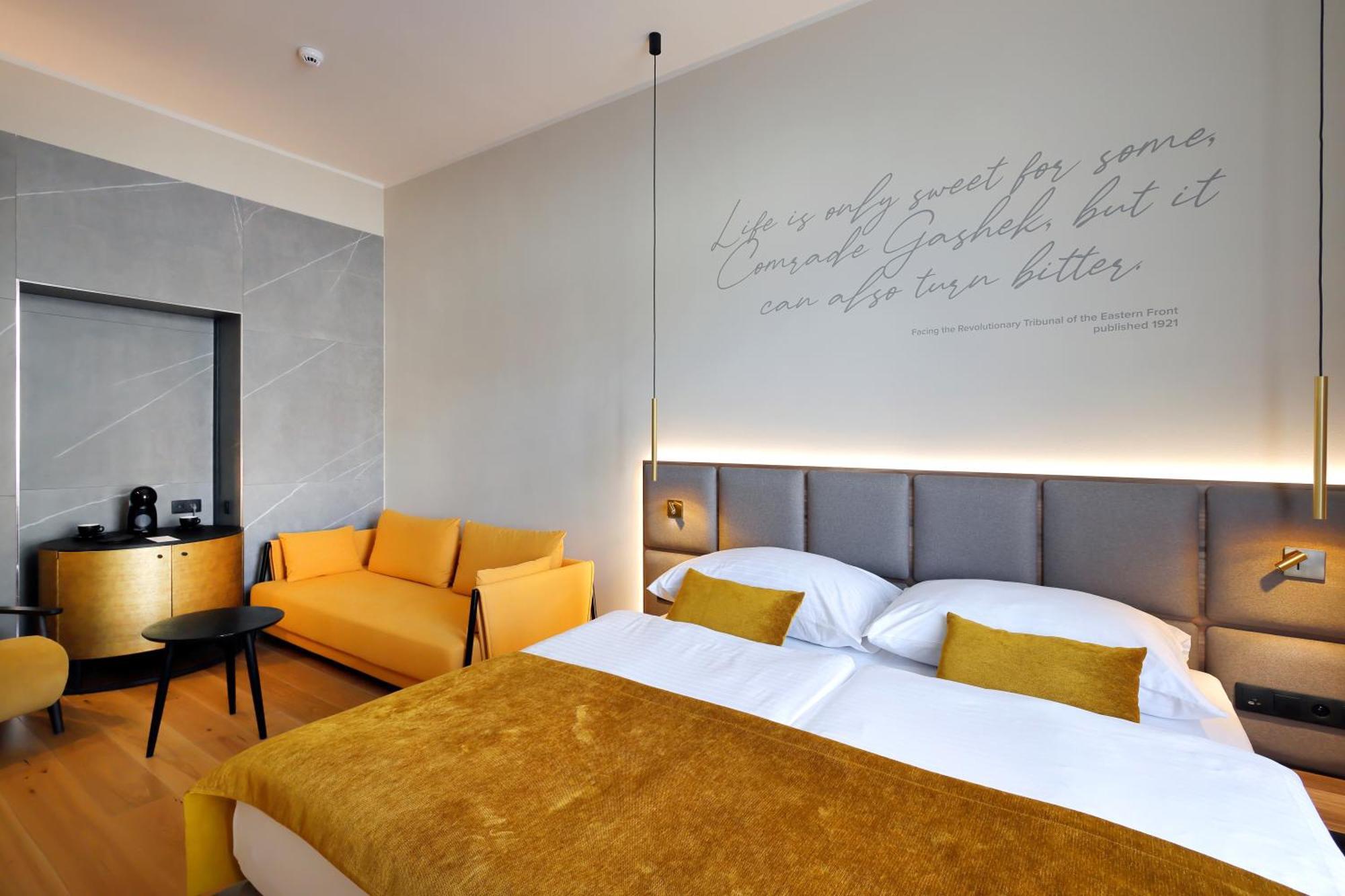 Prokop Square Hotel 4*