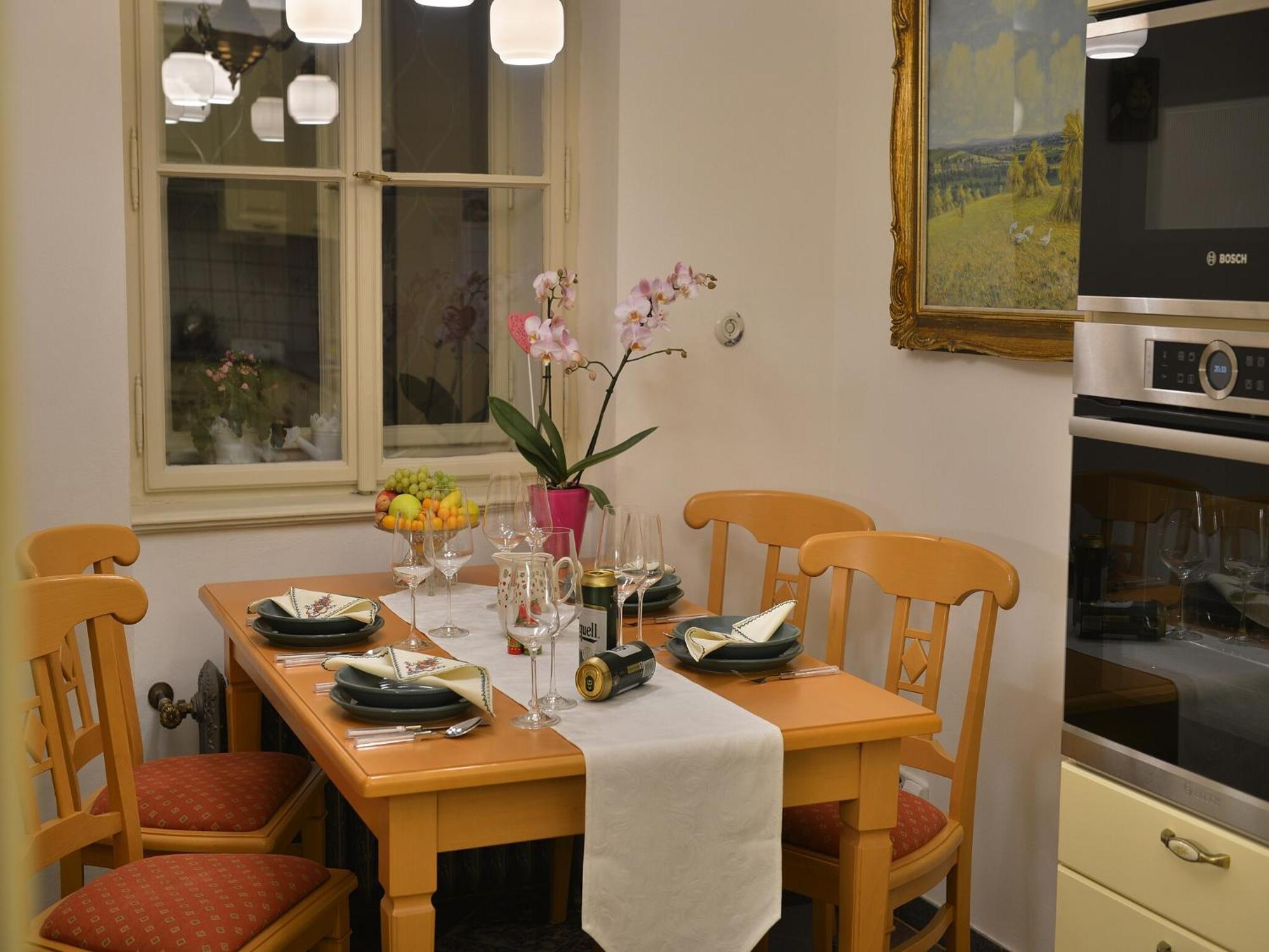 Apartment Unique In Near River Vltava