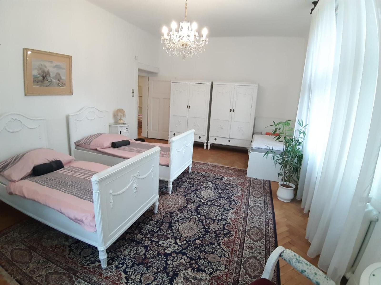 Homestay In Prague-big+comfy