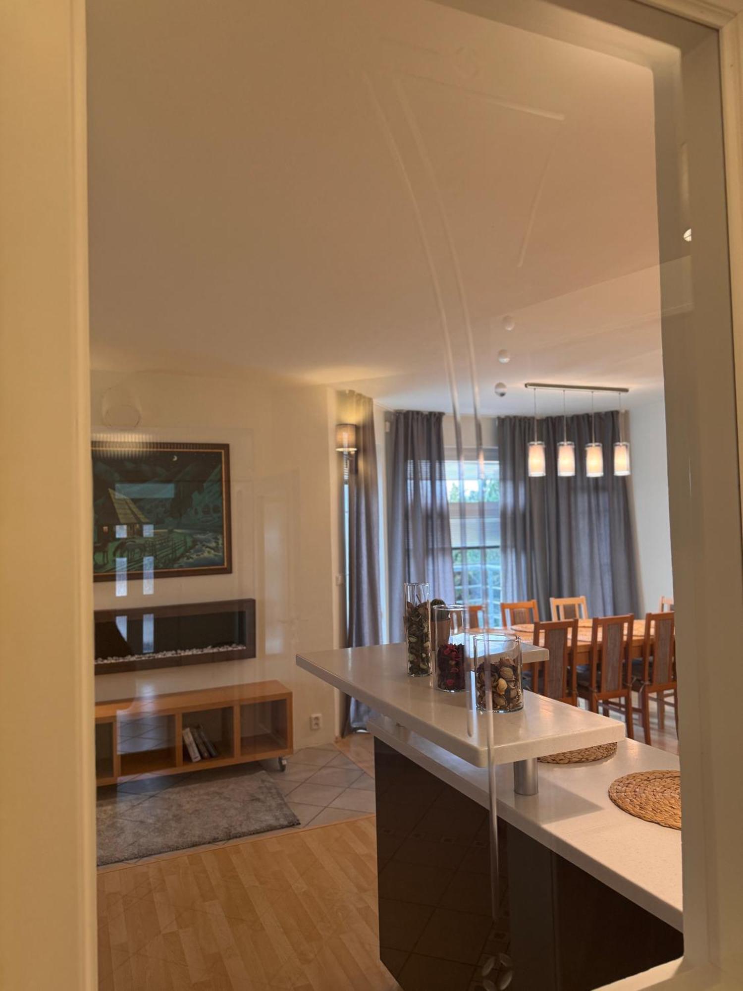 Appartement Diamondvilla, 4 Bedroom Apartment, Garden & *