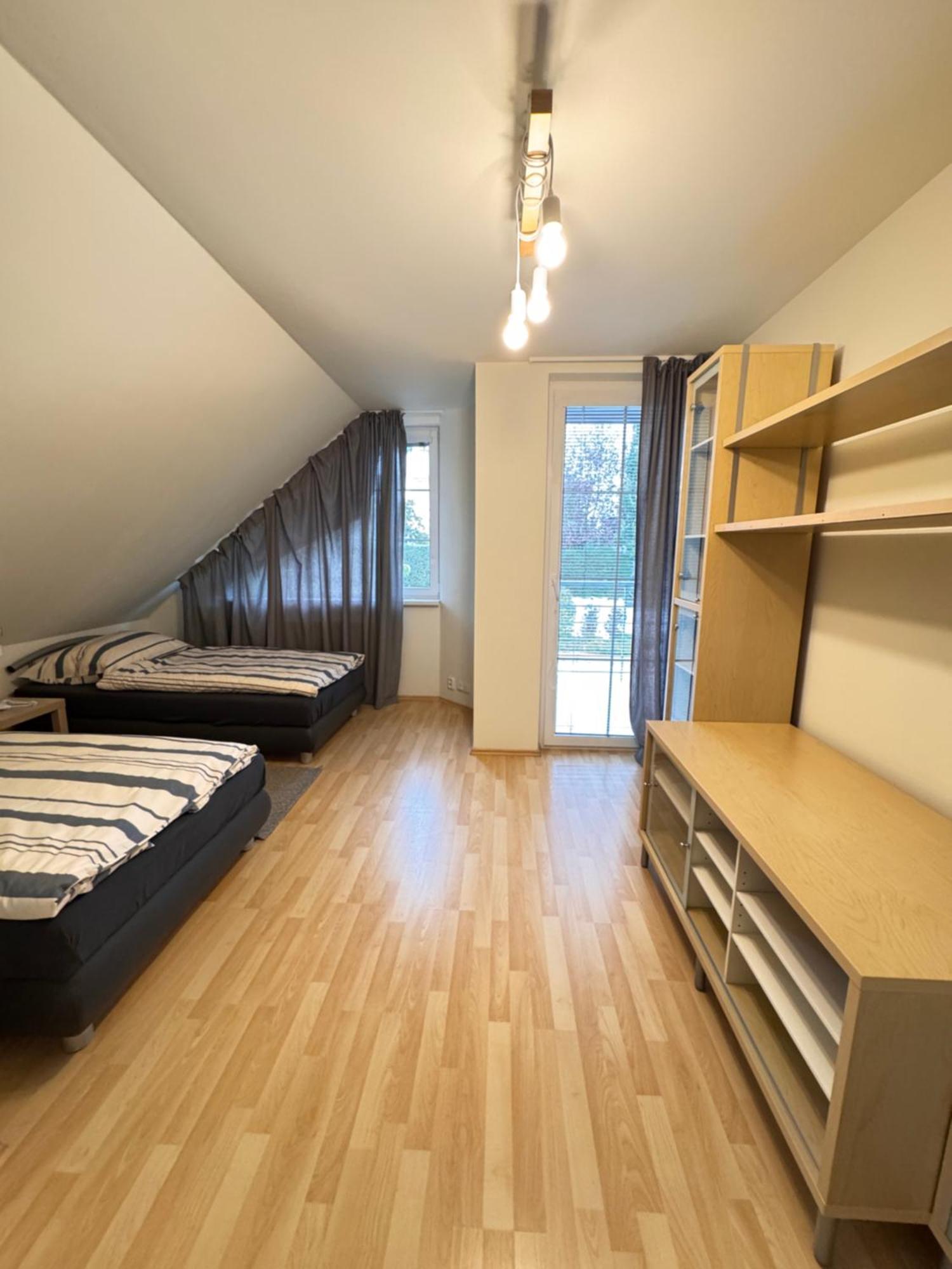 Diamondvilla, 4 Bedroom Apartment, Garden & Appartement *