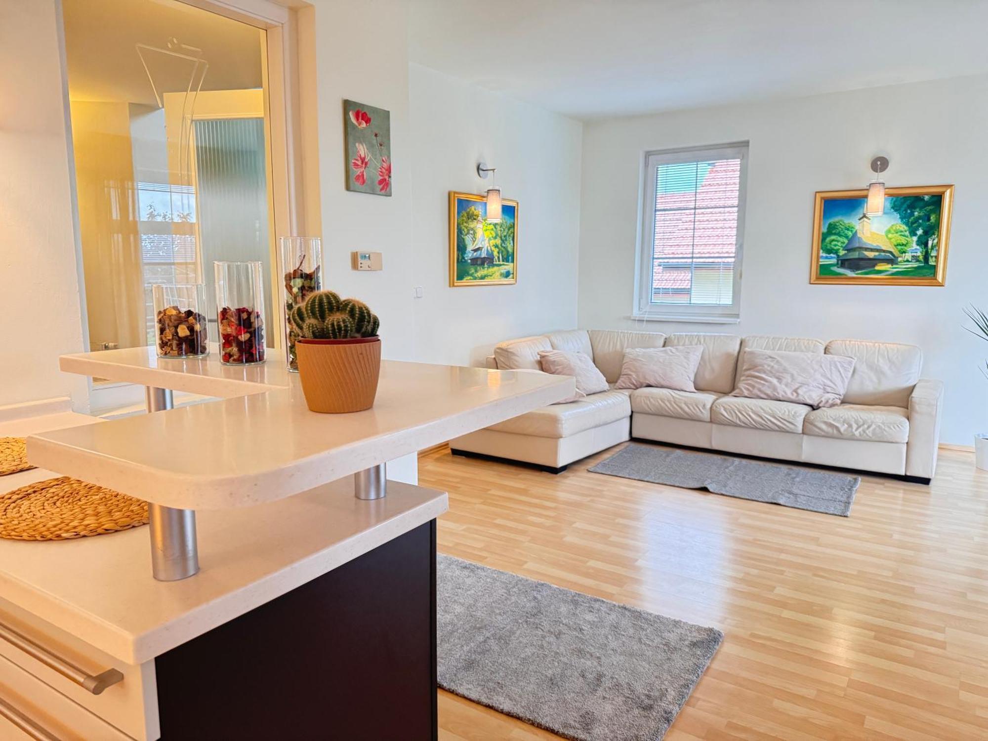 Appartement Diamondvilla, 4 Bedroom Apartment, Garden & Prague