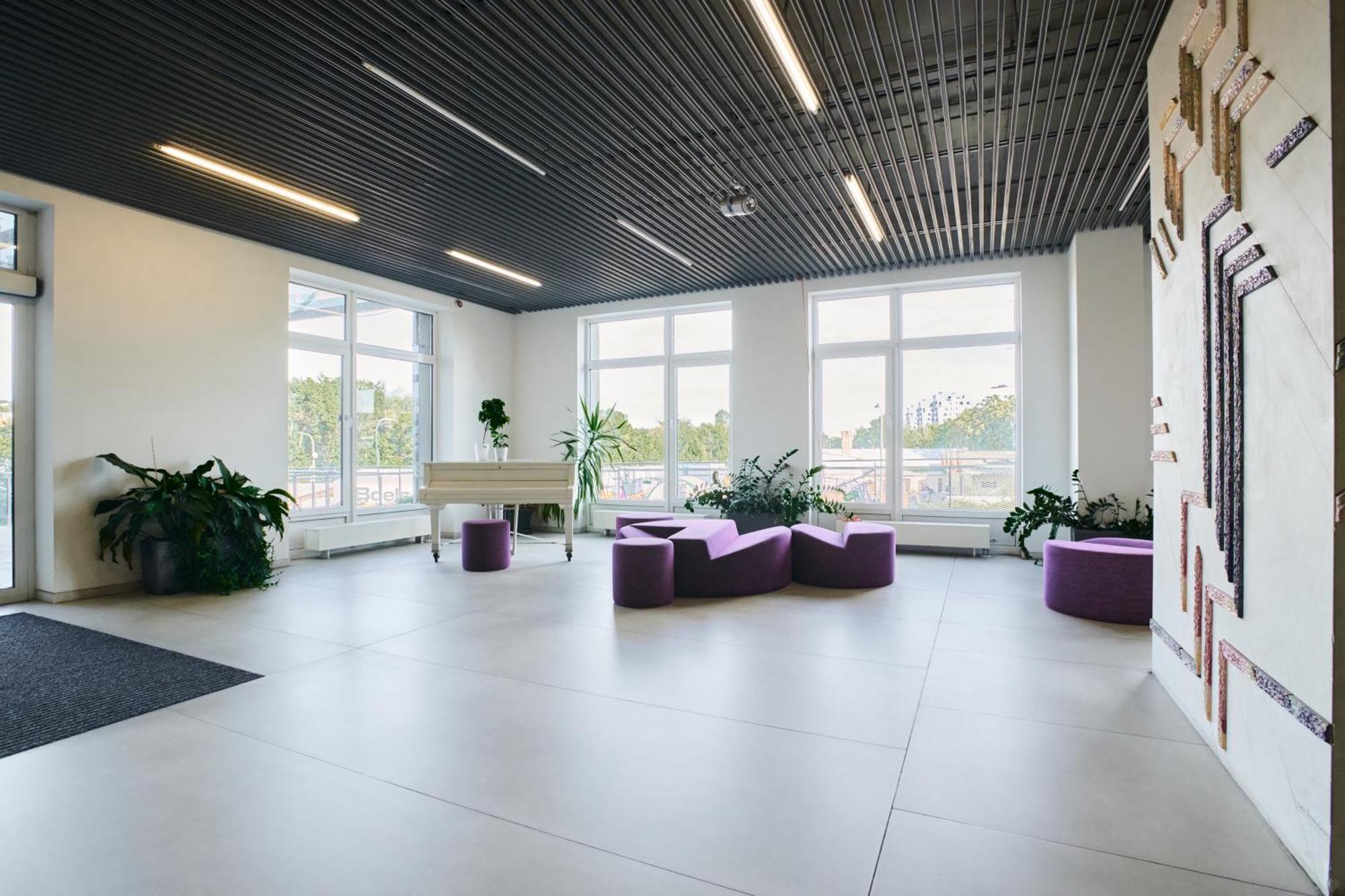 Daire High-sky O2 Arena With Garage Parking And Ac Prag