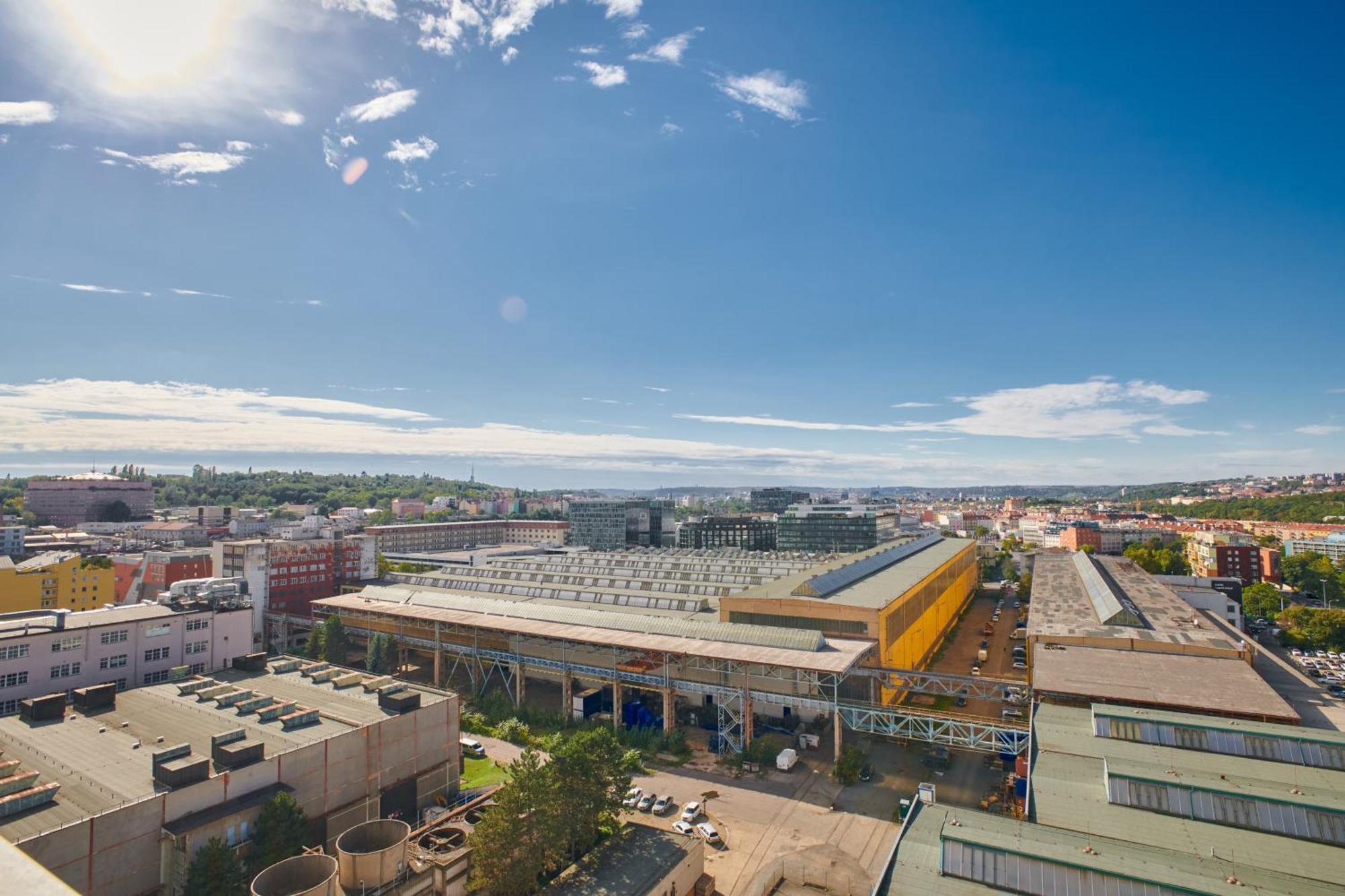 High-sky O2 Arena With Garage Parking And Ac Daire *