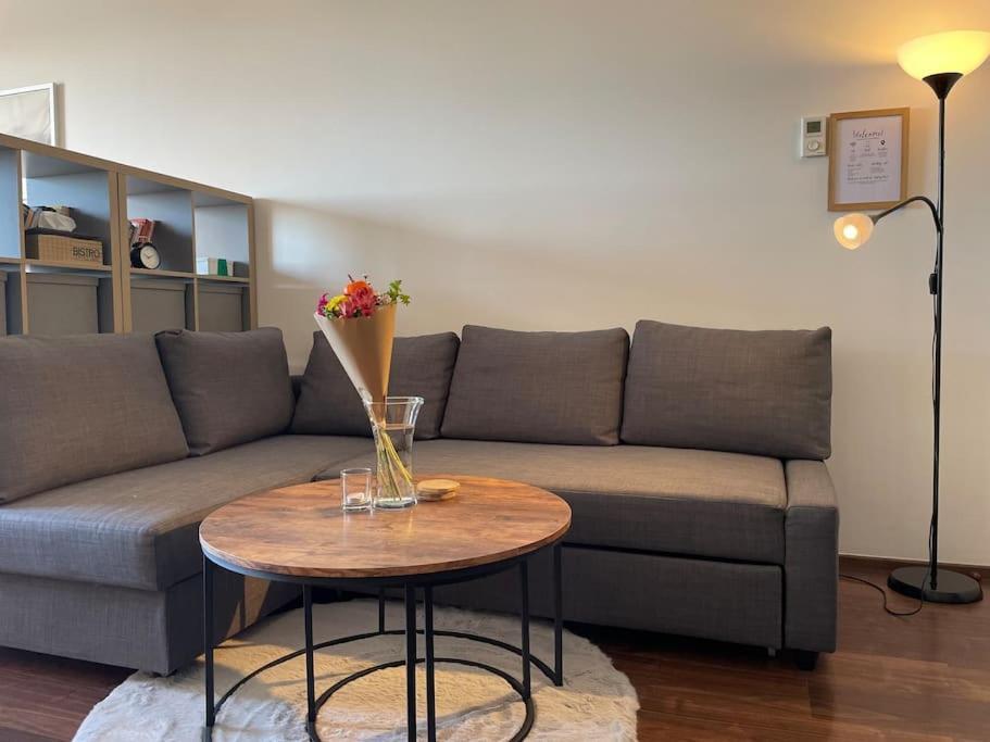 High-sky O2 Arena With Garage Parking And Ac Daire