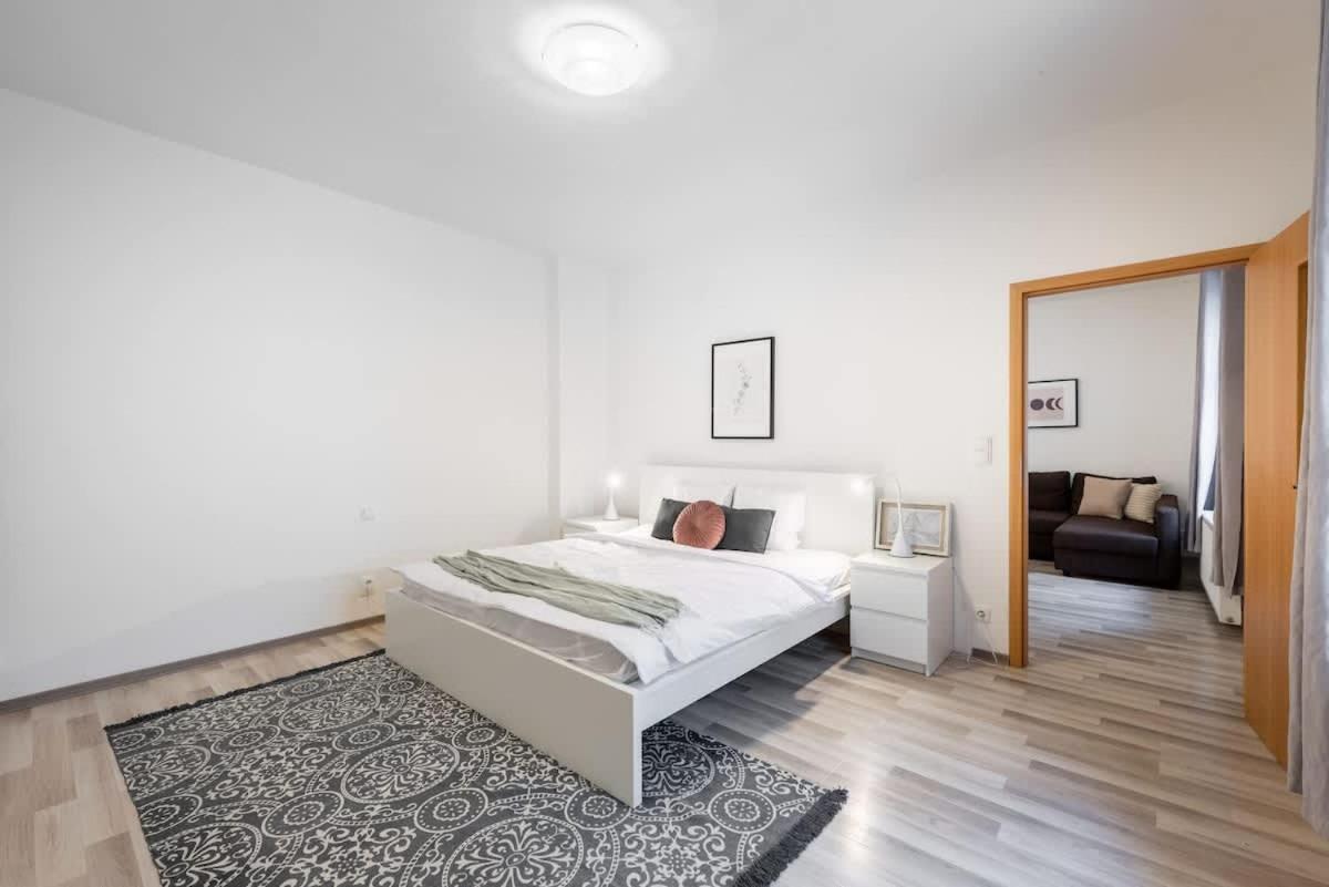 Apartment Charming Spacious In