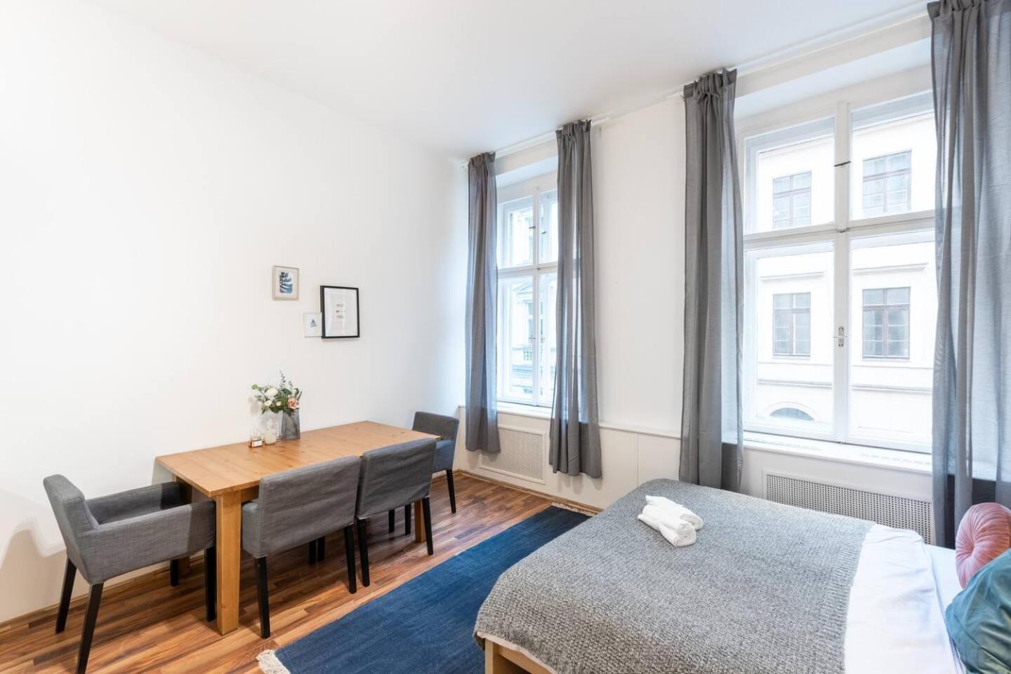 Apartment Modern Loft Getaway Prague