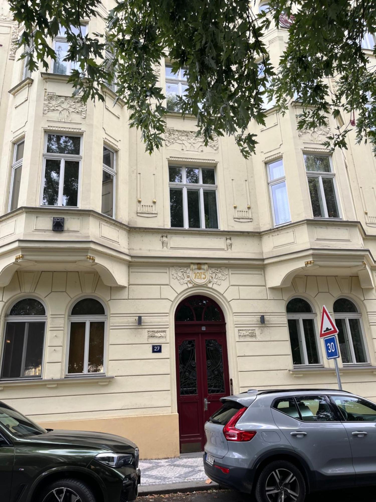 Retro In Daire Prag
