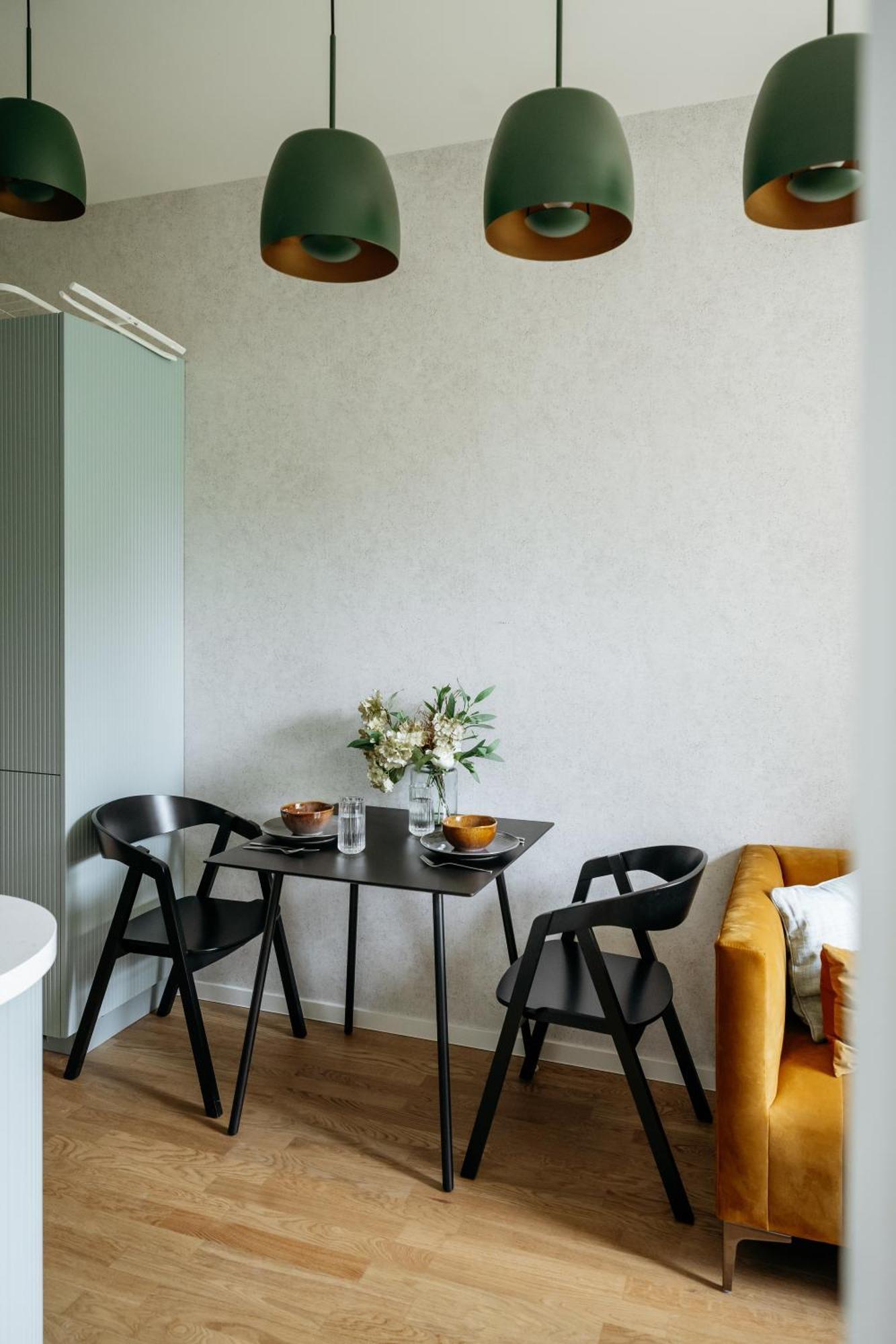 Apartment Days - - Easy Access
